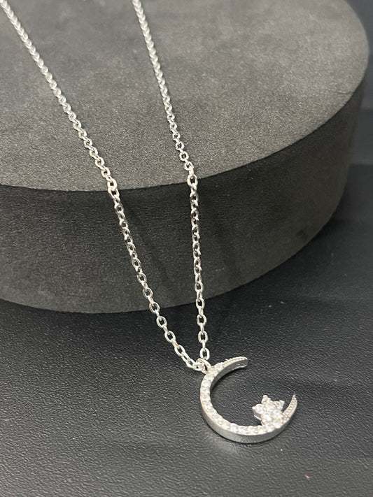 Ladies MoonStar Pendant Chain