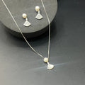 Ladies Pendant Set Pearl