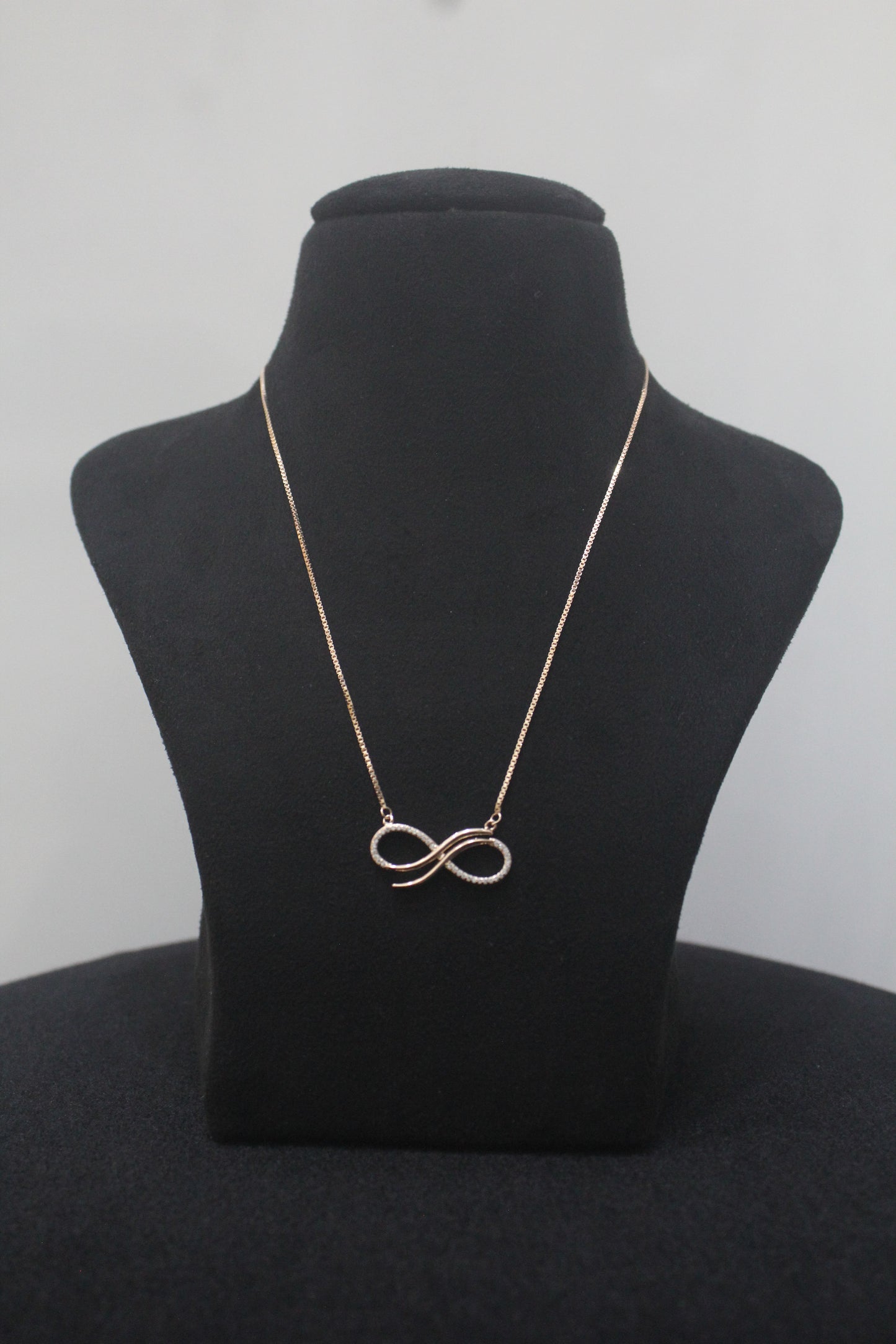 Ladies Chain_ Infinity Chain