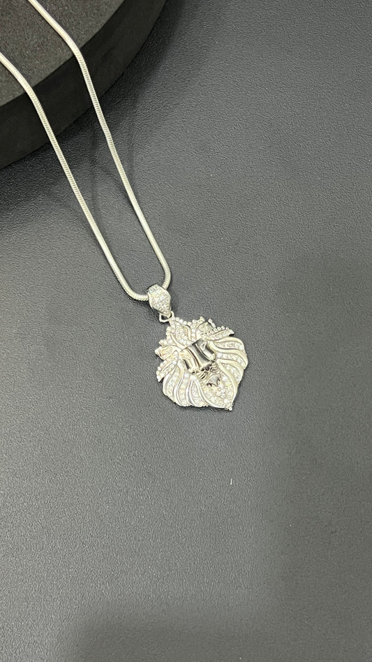 Lion Pendatn_AD Cut