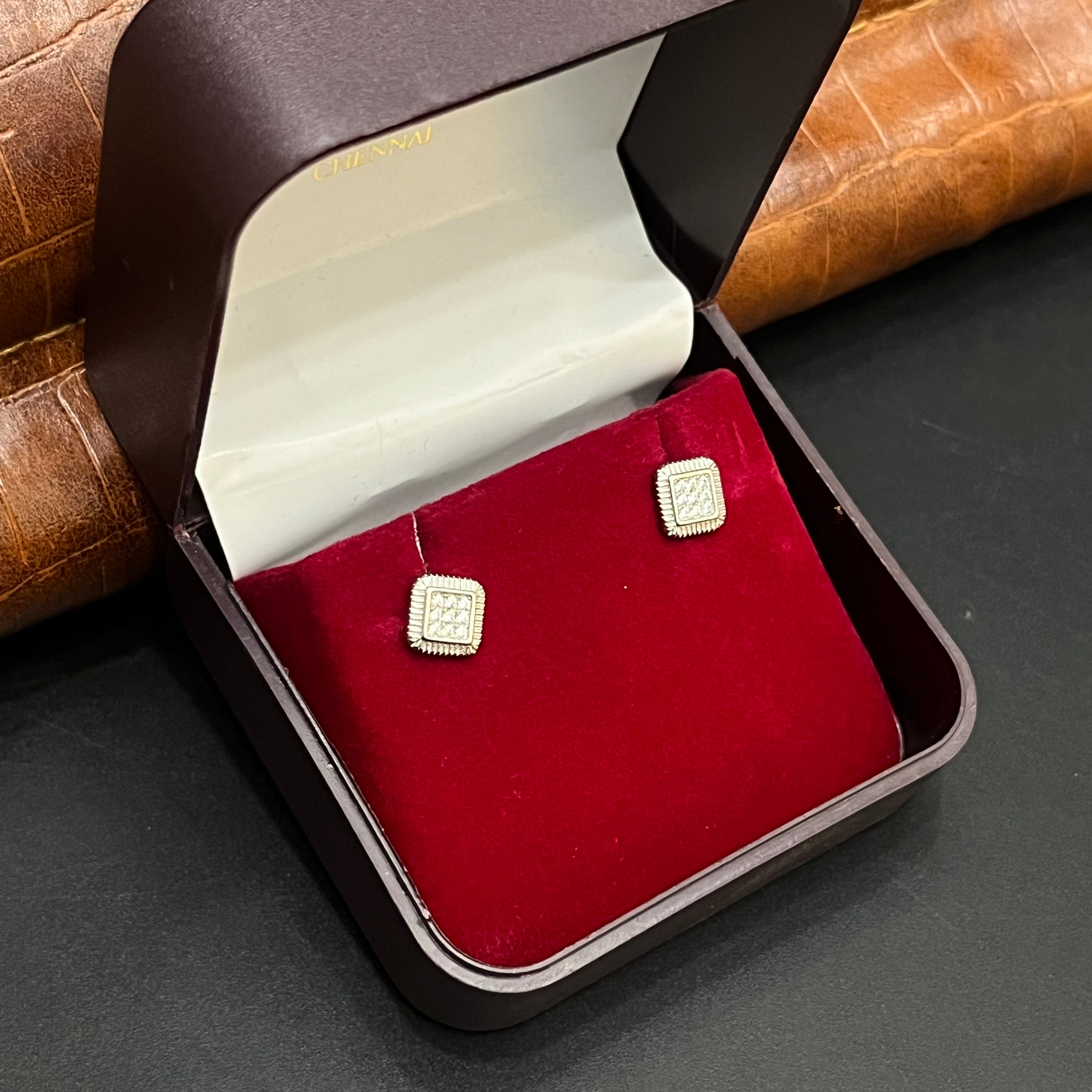 Silver Mens Stud Pearl Edge Square Sparkle 925