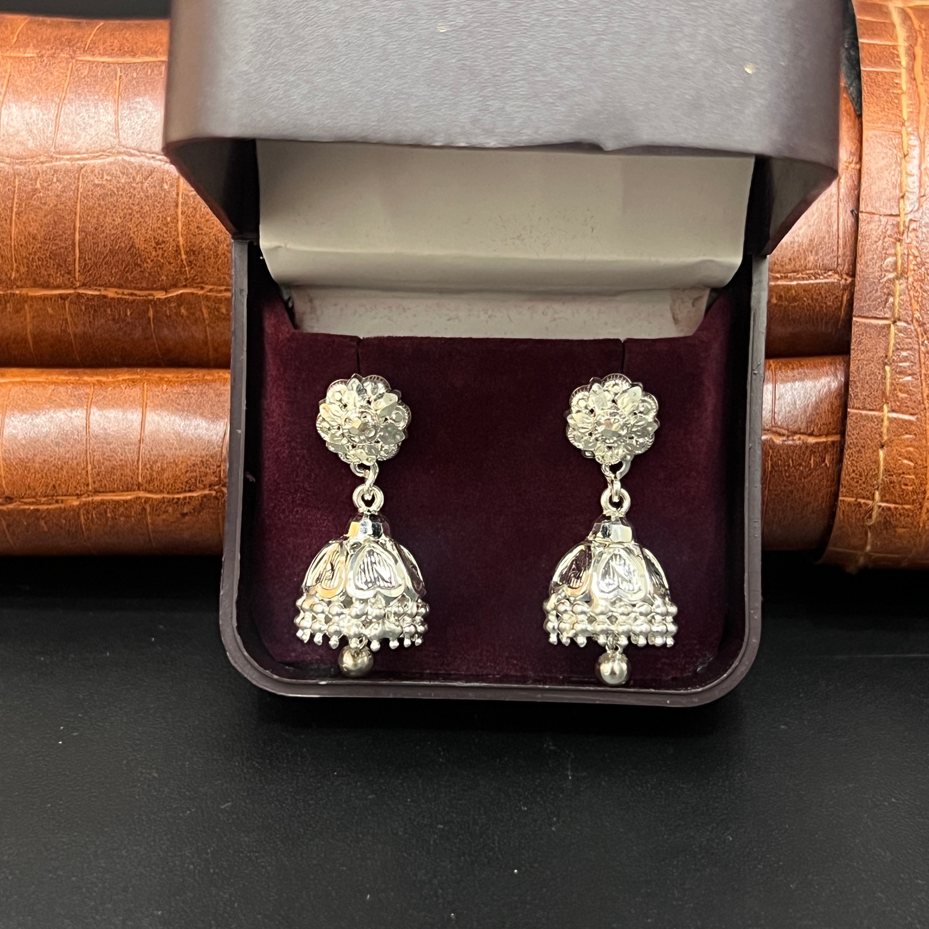 Silver Tradtional Jimki S06