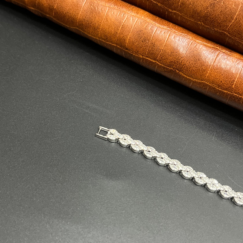 Silver Ladies Bracelet Floral Link Luxe DIamond Stones 925