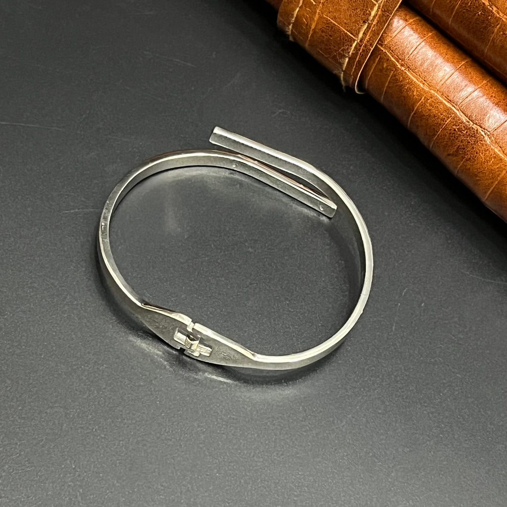 Silver Unisex Kada Elite Edges With Stone Adjustable 925