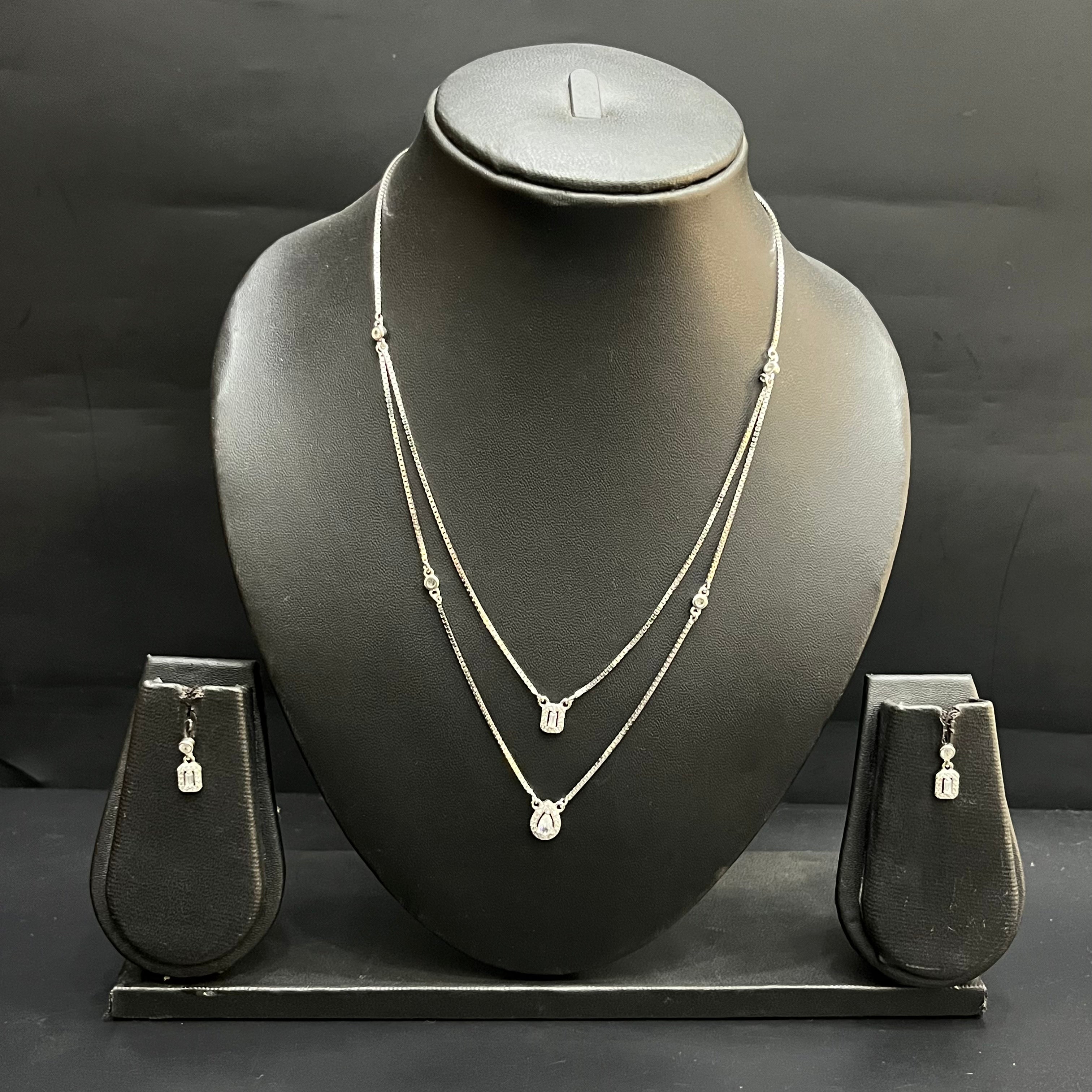 Silver Ladies Chain And Pendant Set Double Layer White Floral 925
