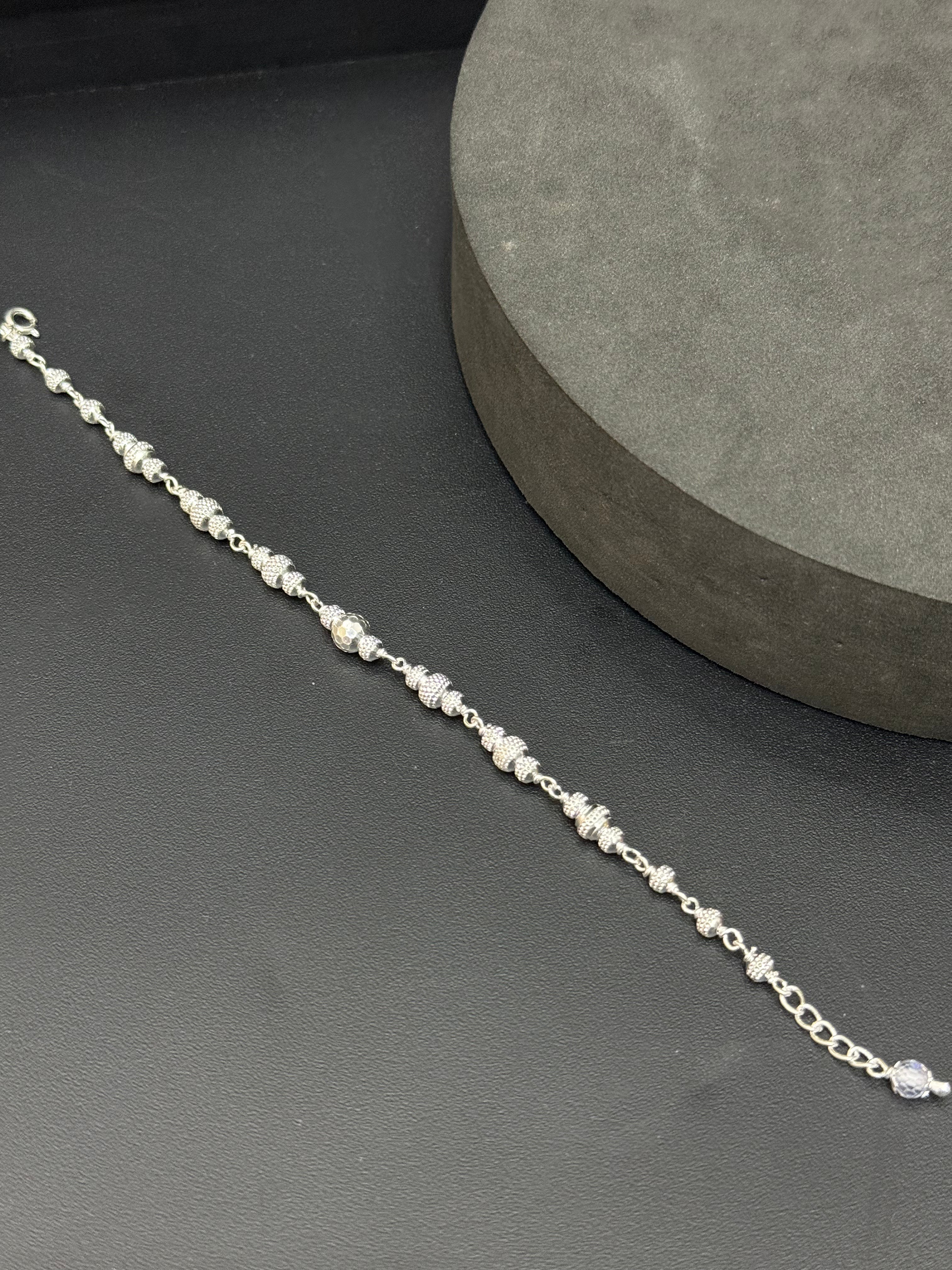 Silver Ladies Bracelet CNC Balls C06