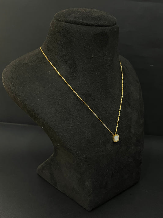 Silver Ladies Pendant Chain Green Mozonite Gold