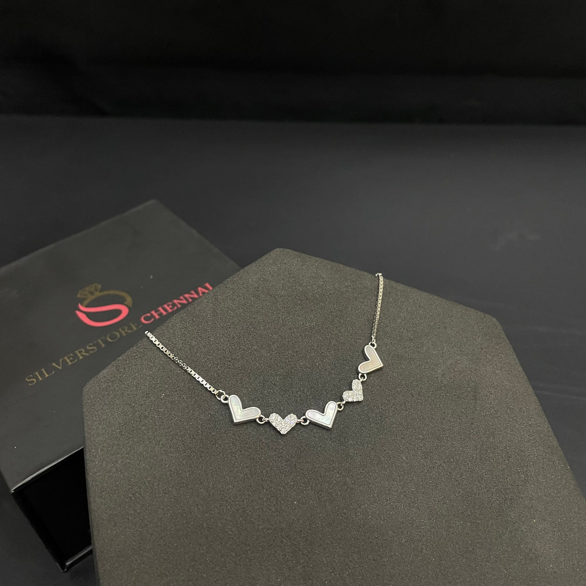 Silver Ladies Bracelet Heart Charms Links Line 925
