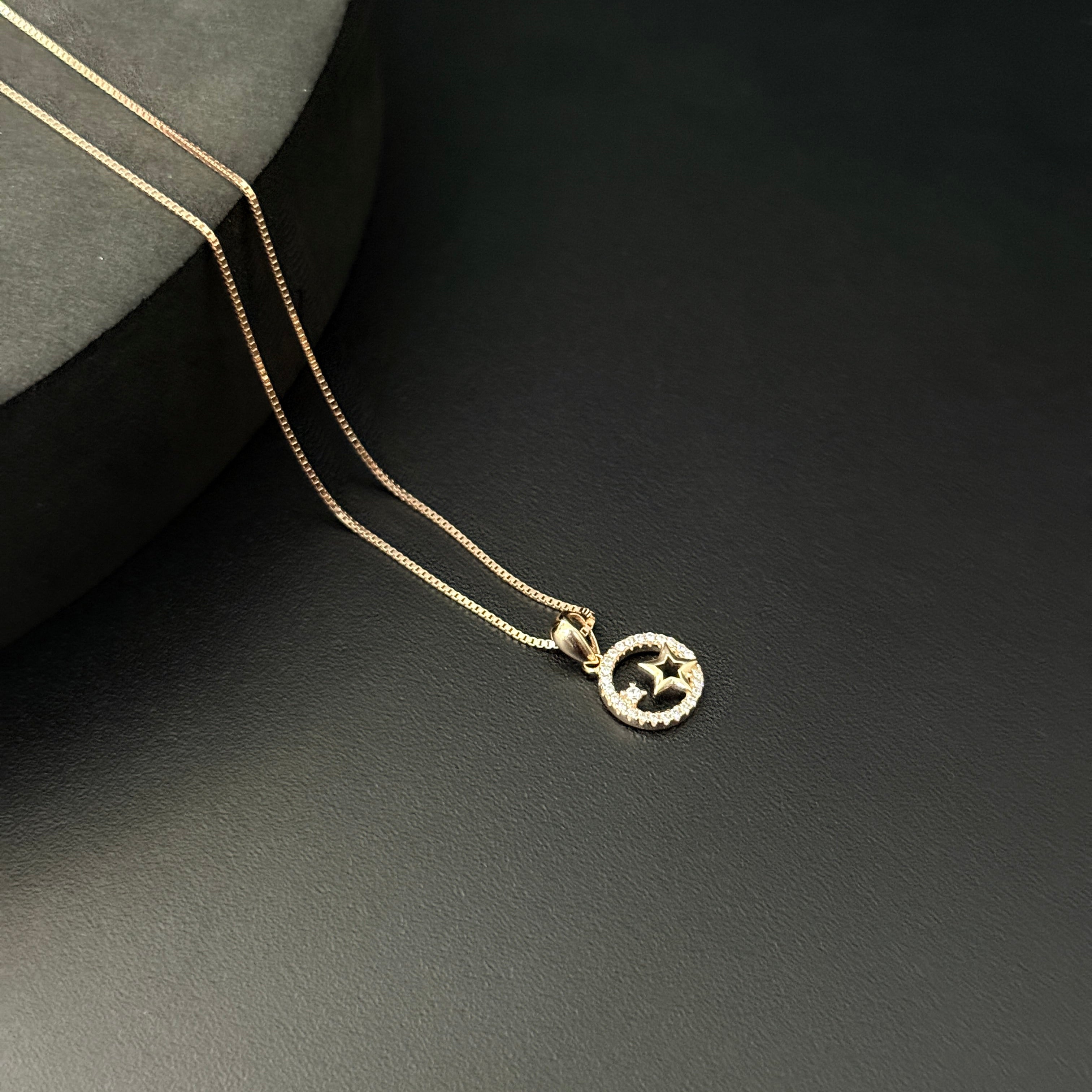 Ladies Cricle Star Pendant