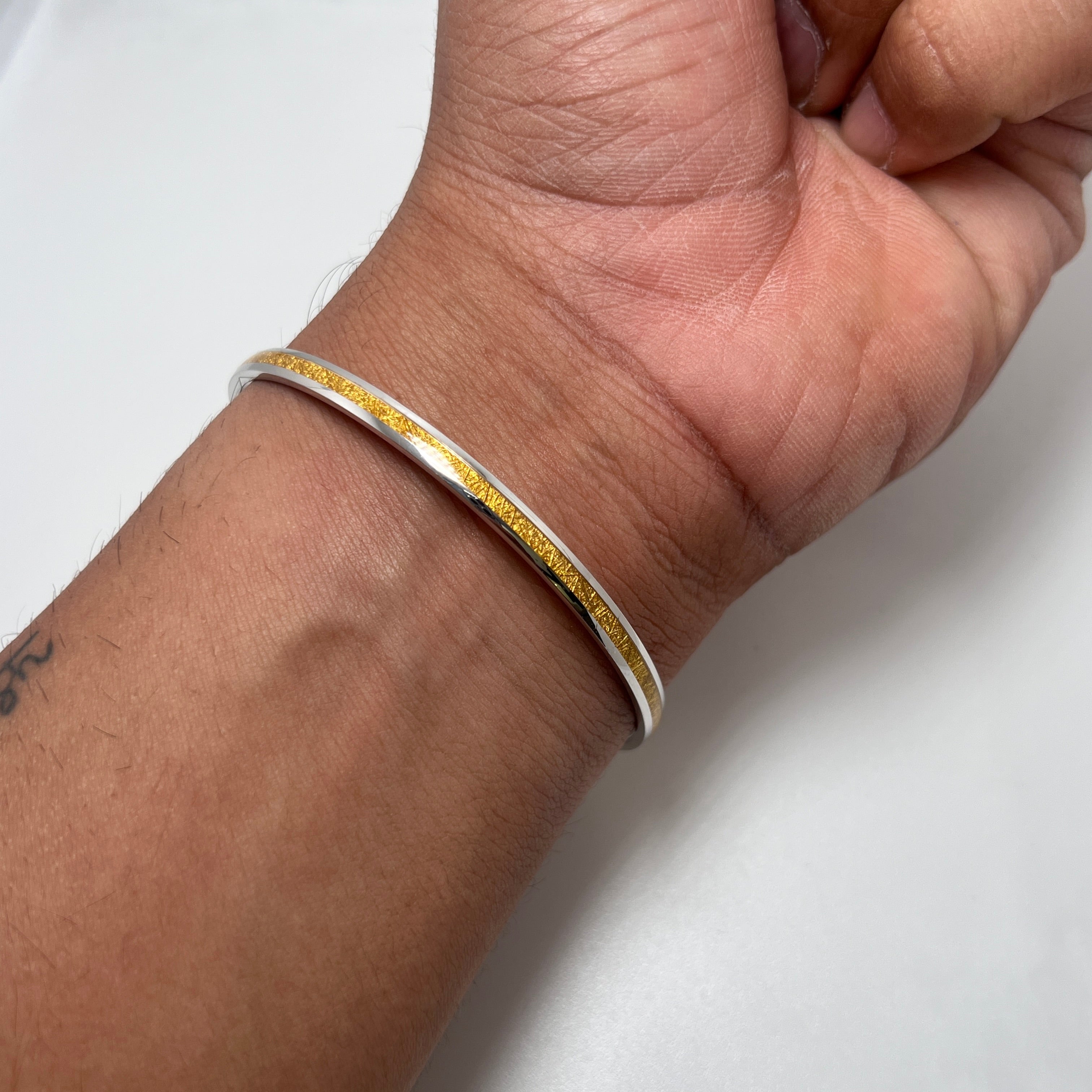 Men's Slim Kada_ Gold Foil