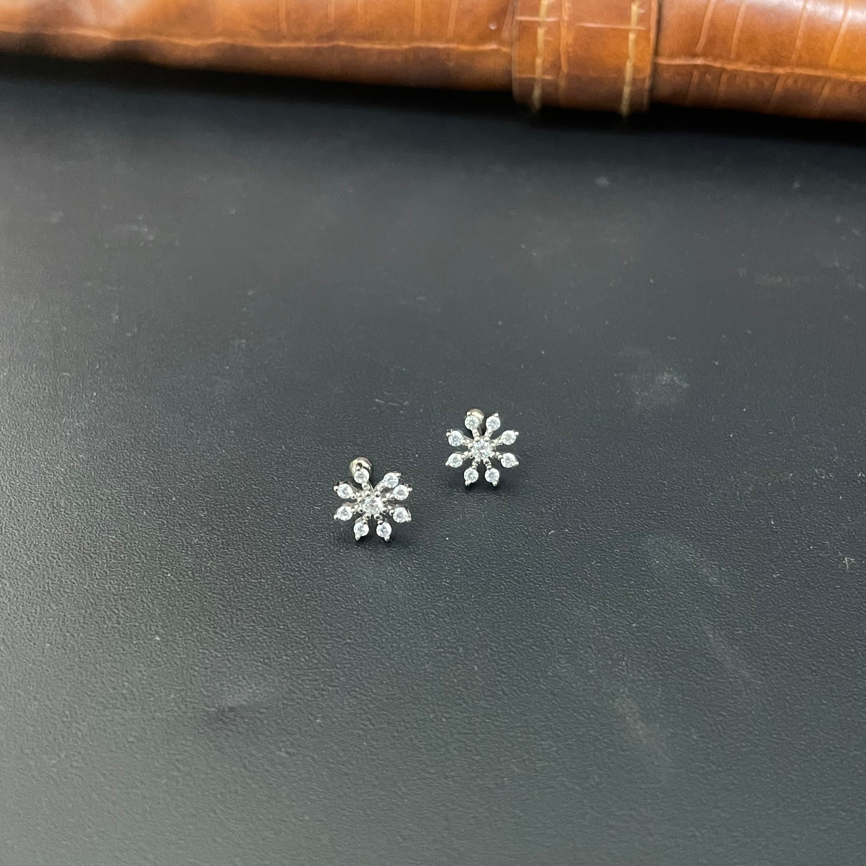 Silver Second Stud Snow Flake