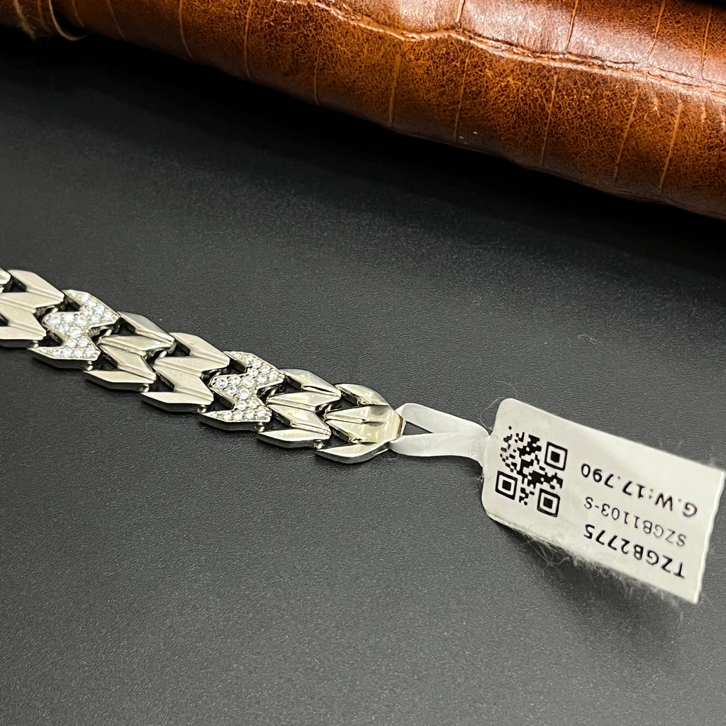 Silver Mens Bracelet W Cut With Luxury Stone  925