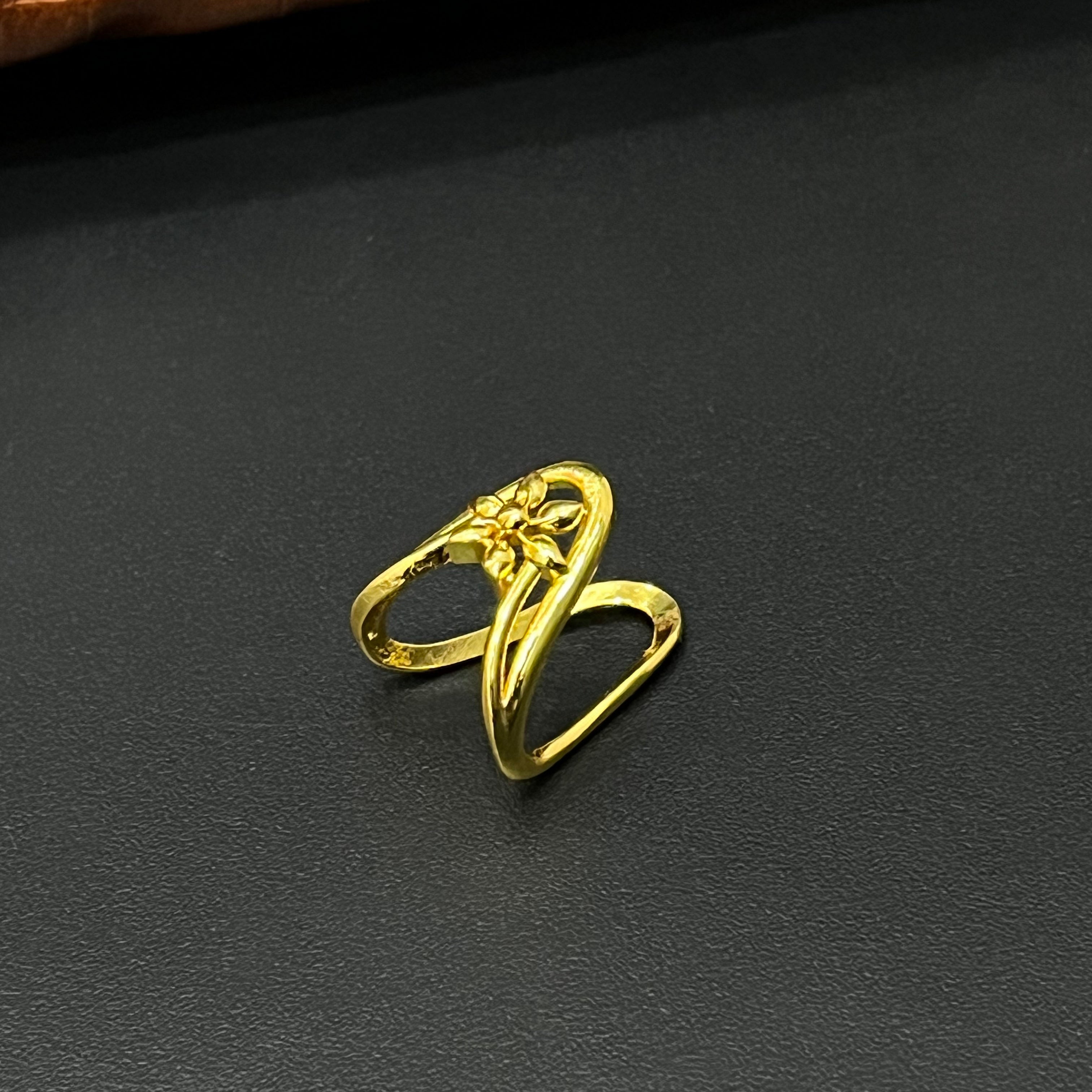 Silver Vanki Ring Gold Finished V03