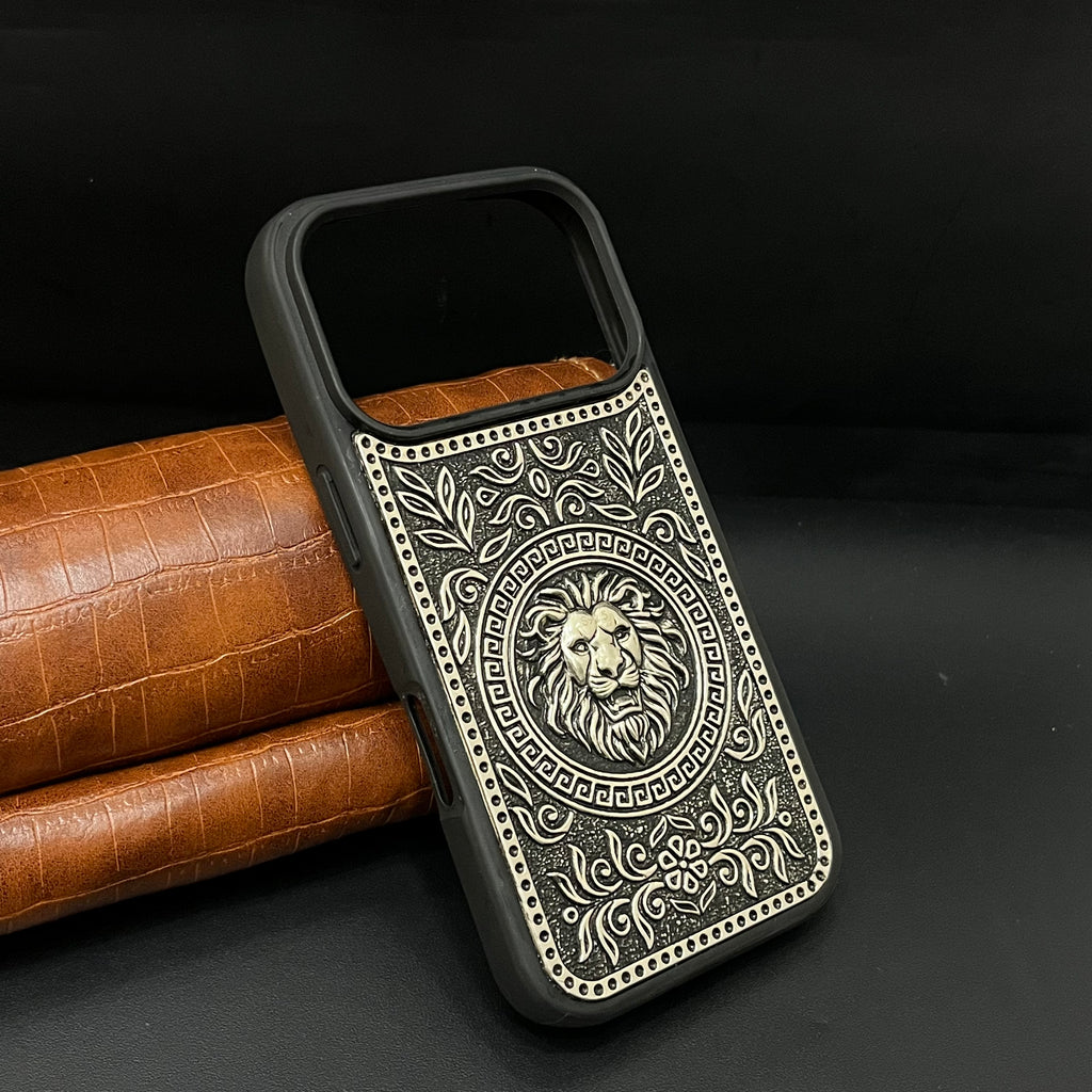 Silver IPhone 17 Pro Lion Back Case 925
