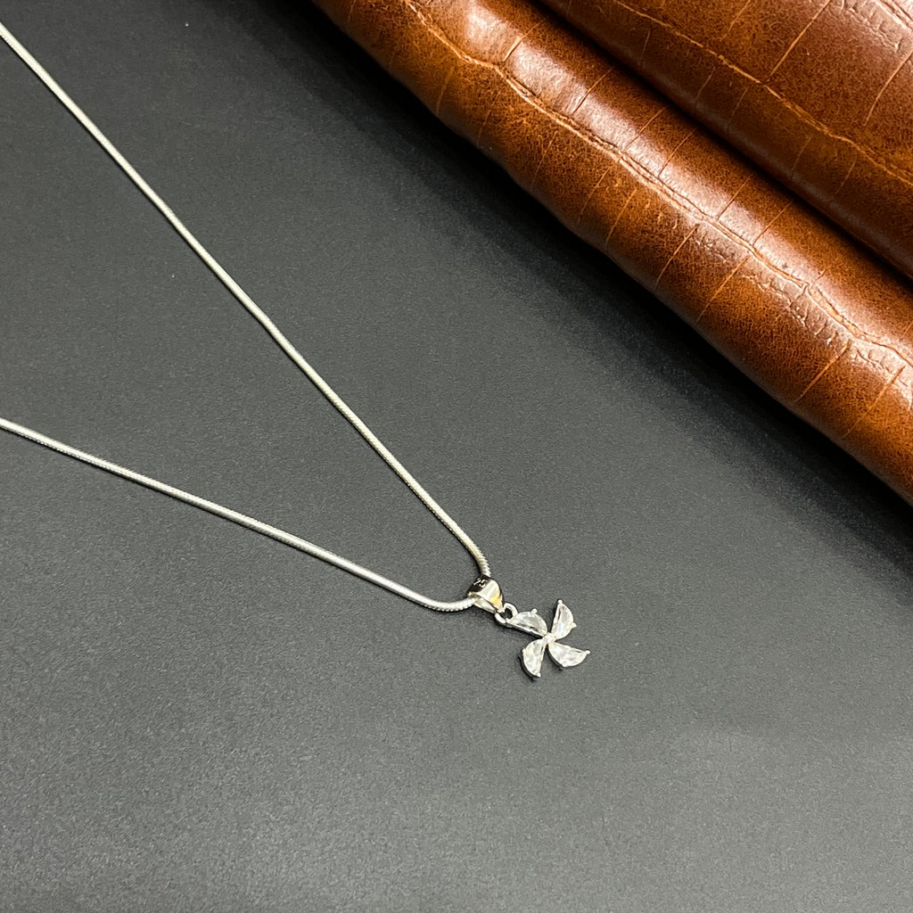 Silver Ladies Pendant Dainty Flower Sparkle 925