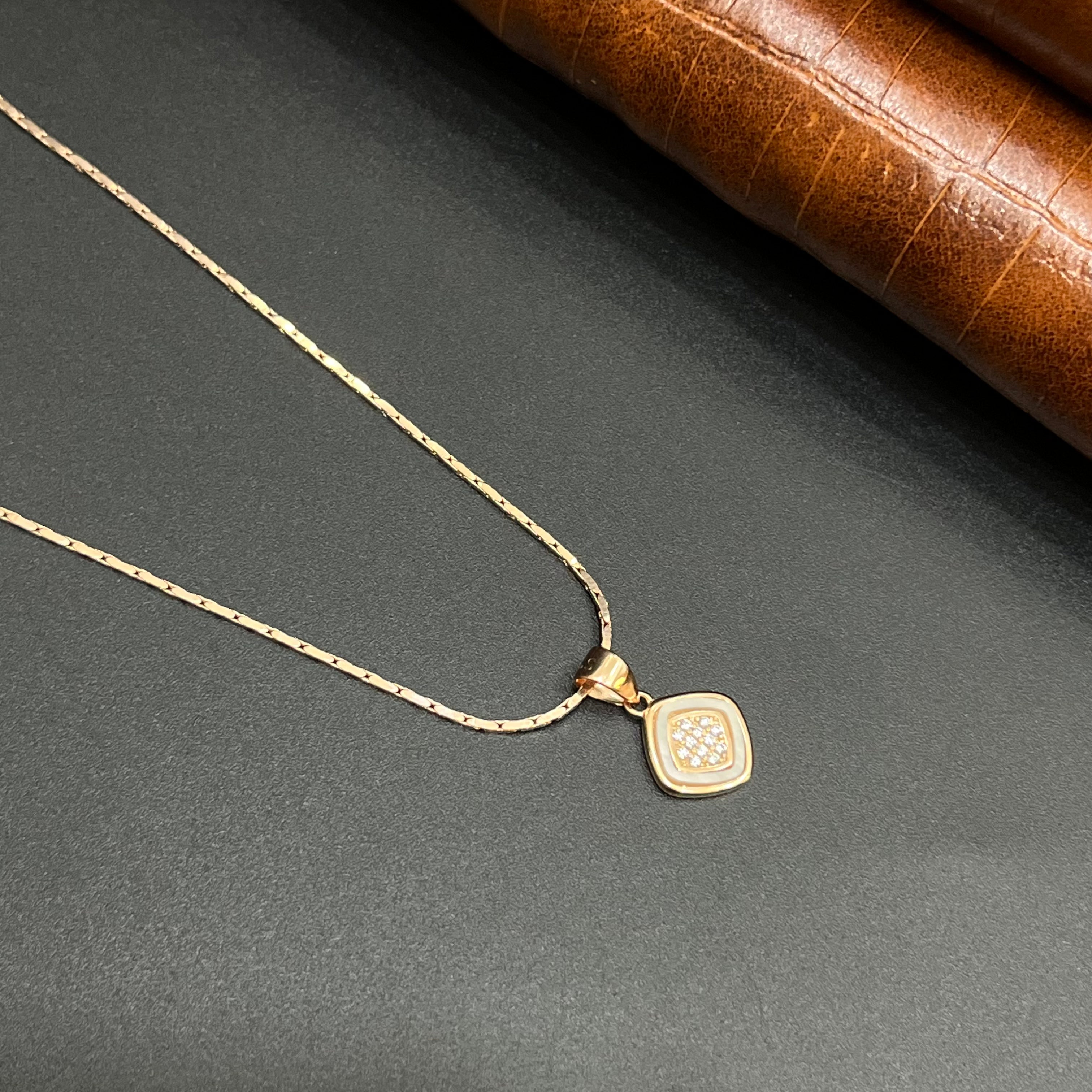Silver Ladies Pendant Royal Cushion Crystal Rose Gold 925