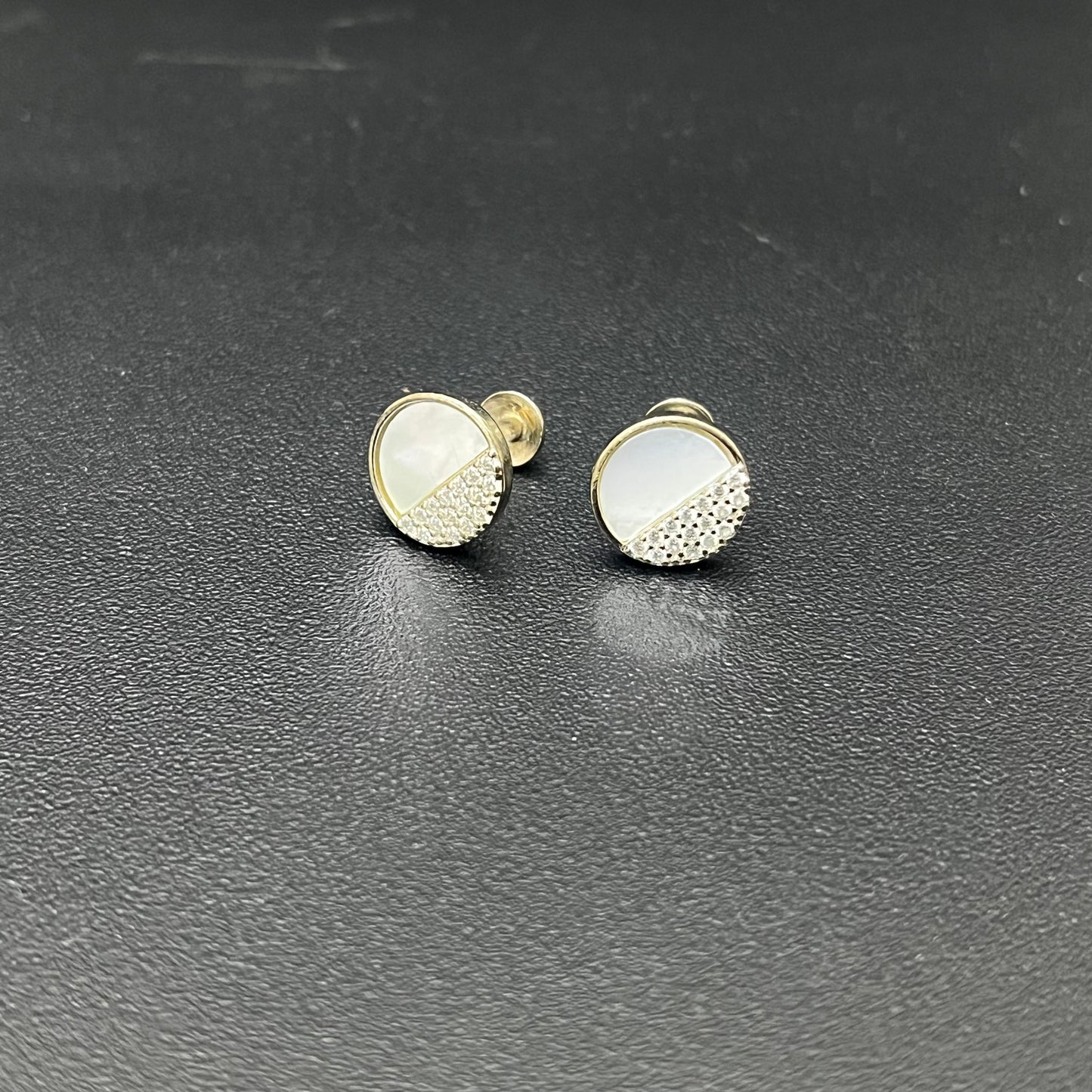 Silver Stud White Stone Circle Design