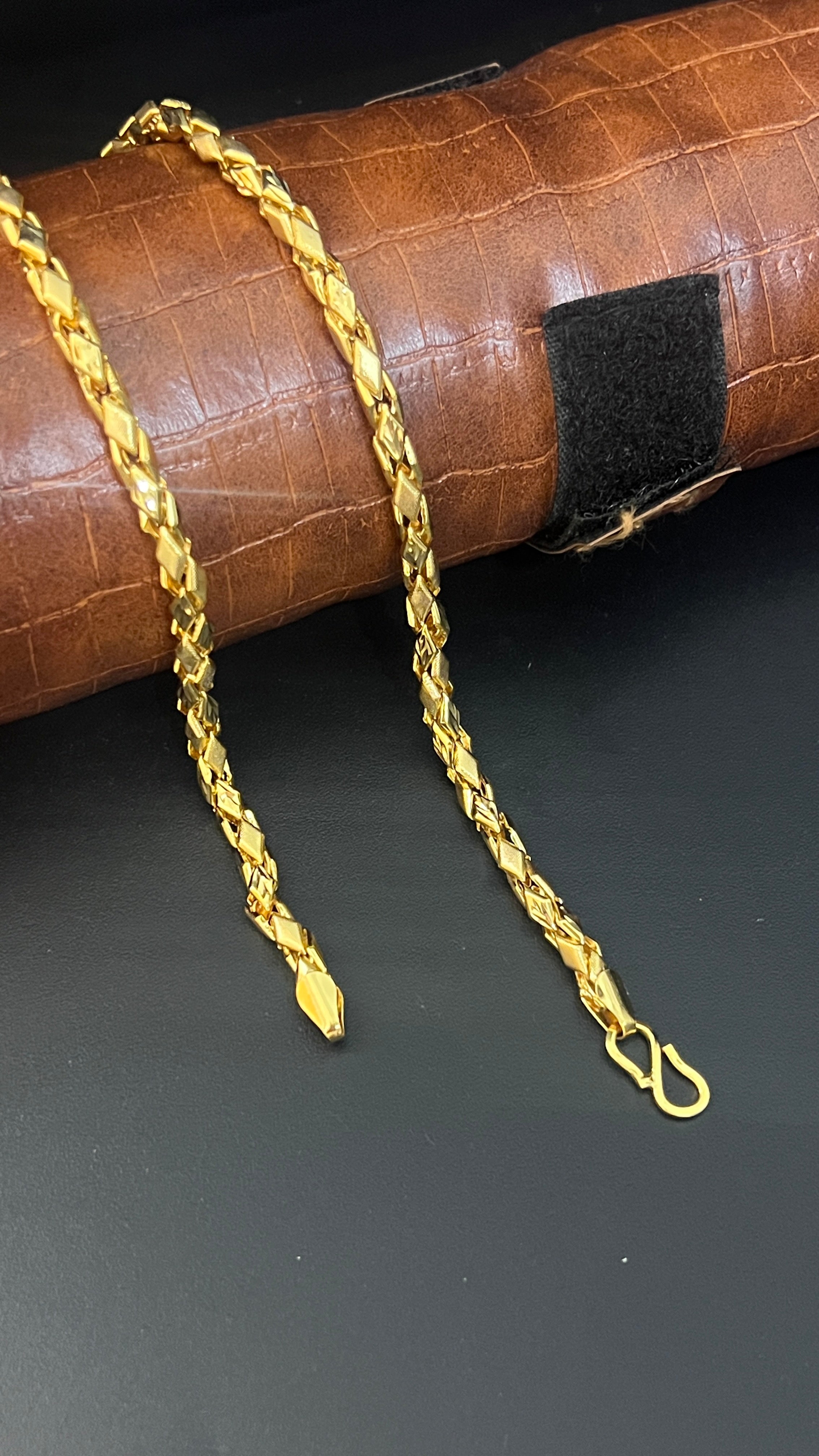 Silver Men’s Gold Kathli Design Chain – CNC Cut Finish