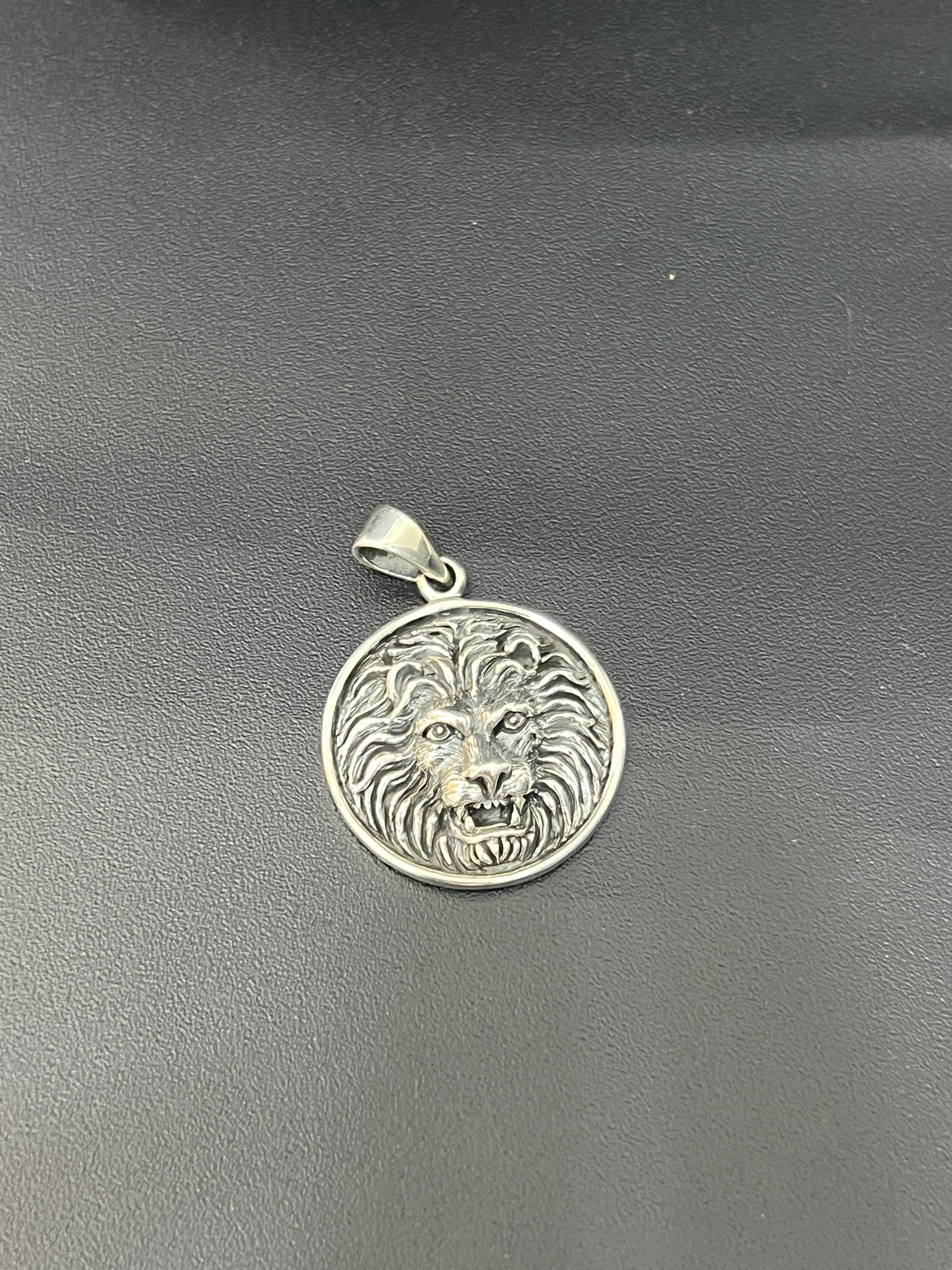 Loin Dollar
