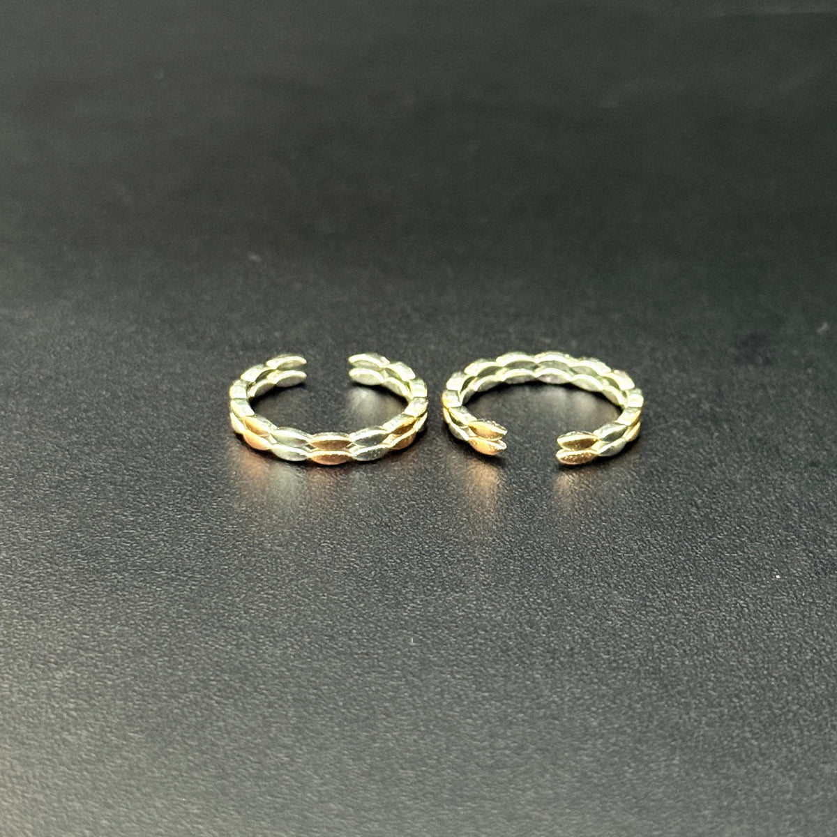 Ladies Toe Rings Double tone