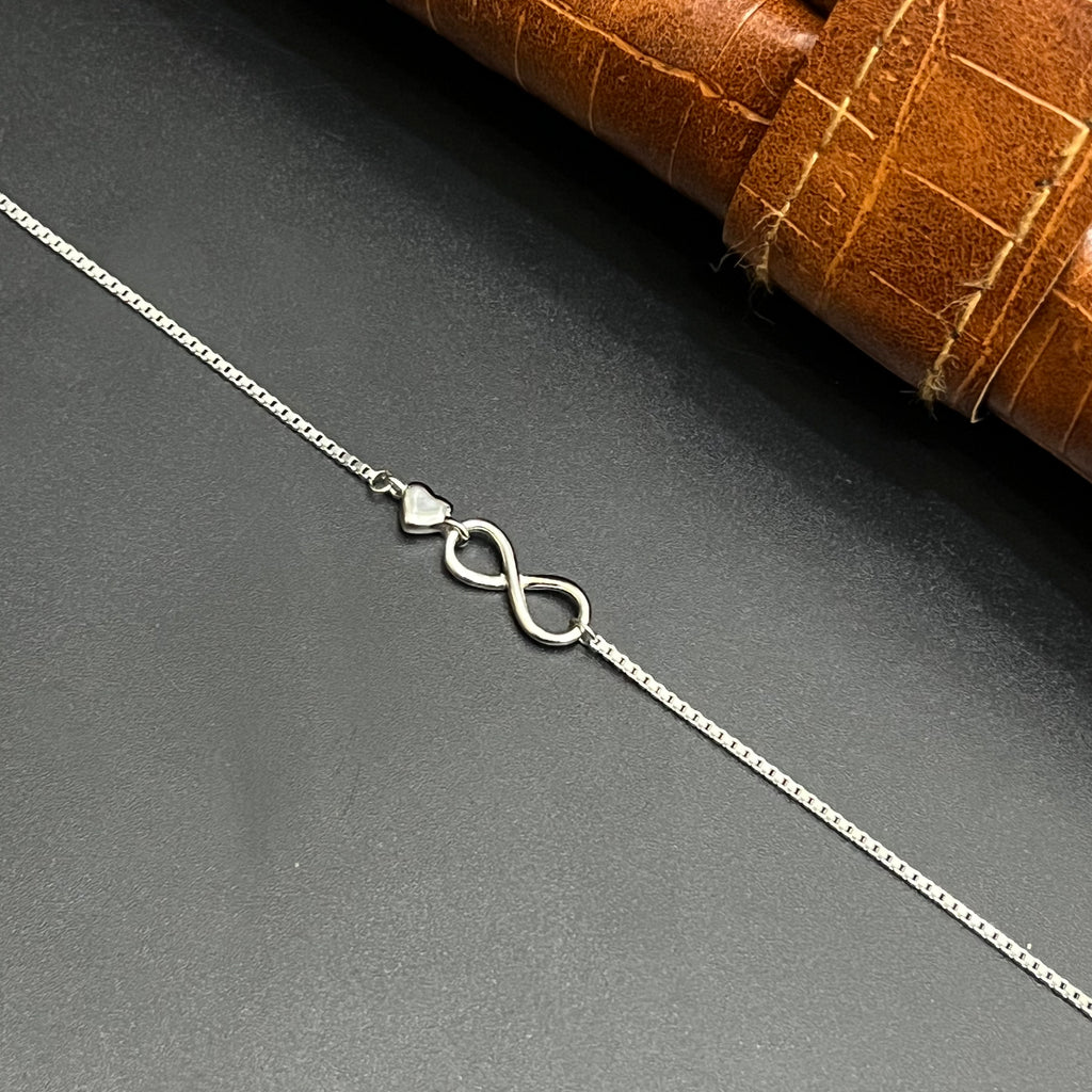Silver Ladies Bracelet Infinity Heart Beeds 925