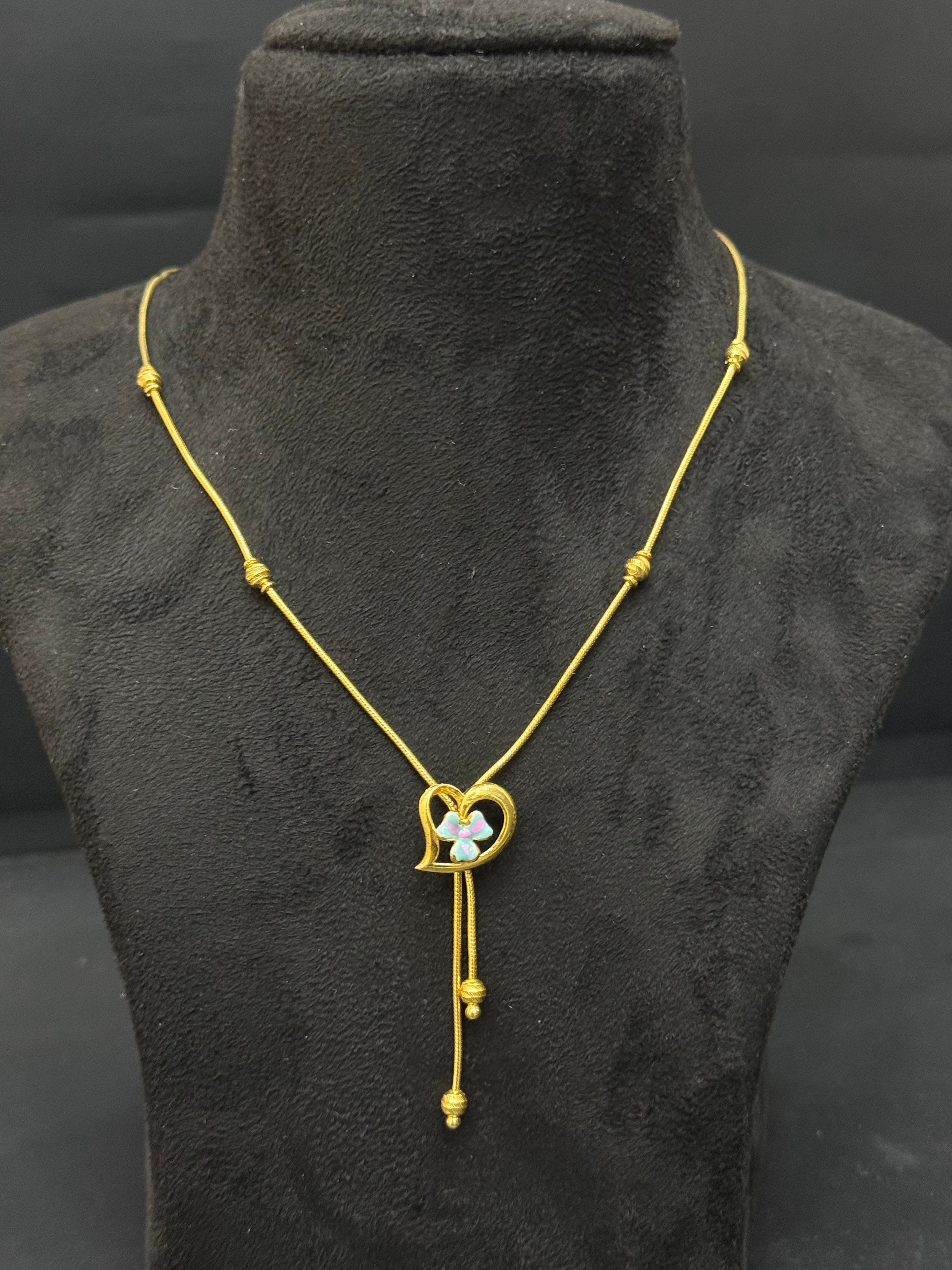 Ladies Pendant Chain 1