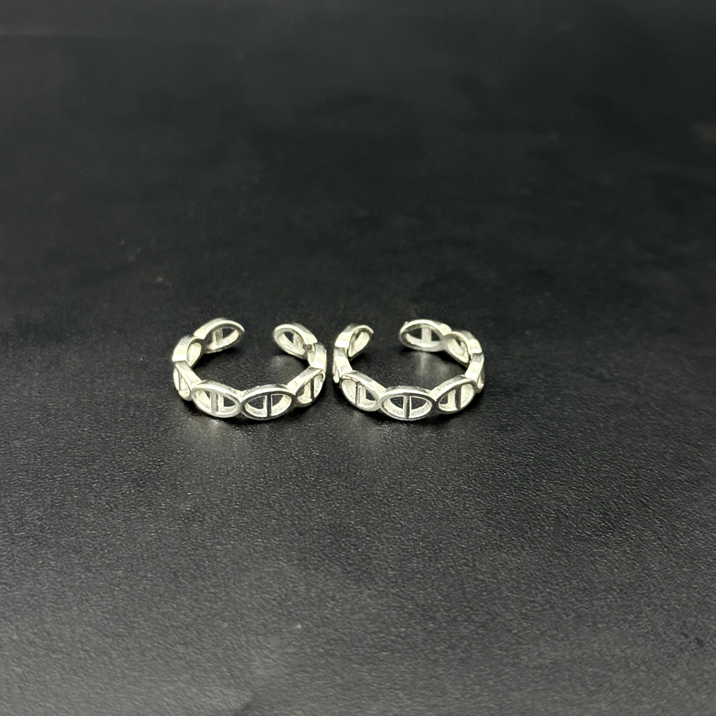 Ladies Silver Toe Rings Lines