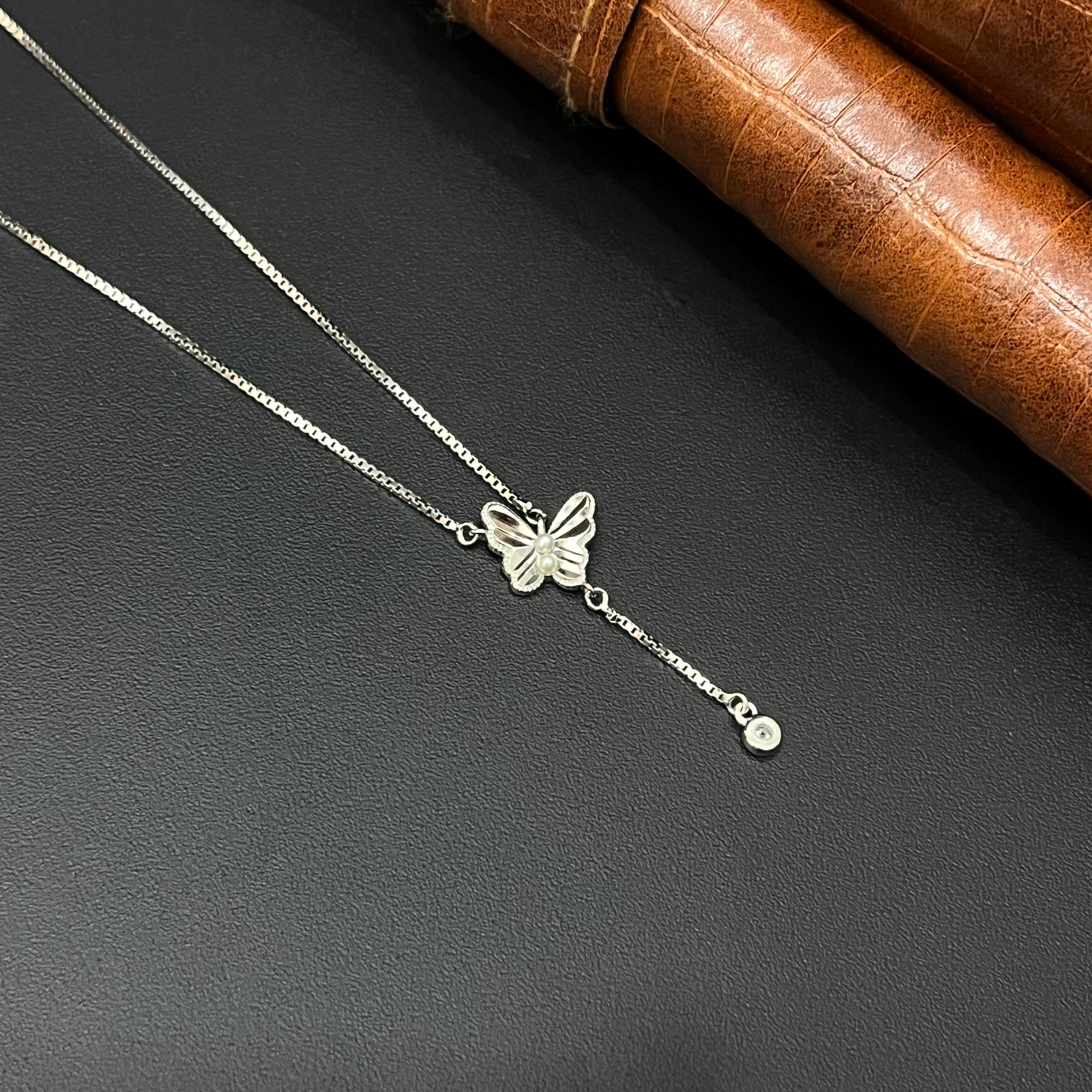 Silver Ladies Chain Butterfly With Pearl Hanging