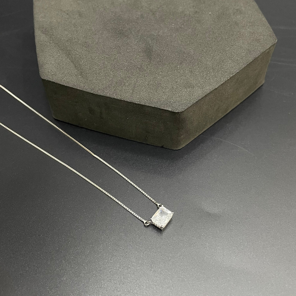 Silver Ladies Pendant Chain White Square Stone Sparkel 925