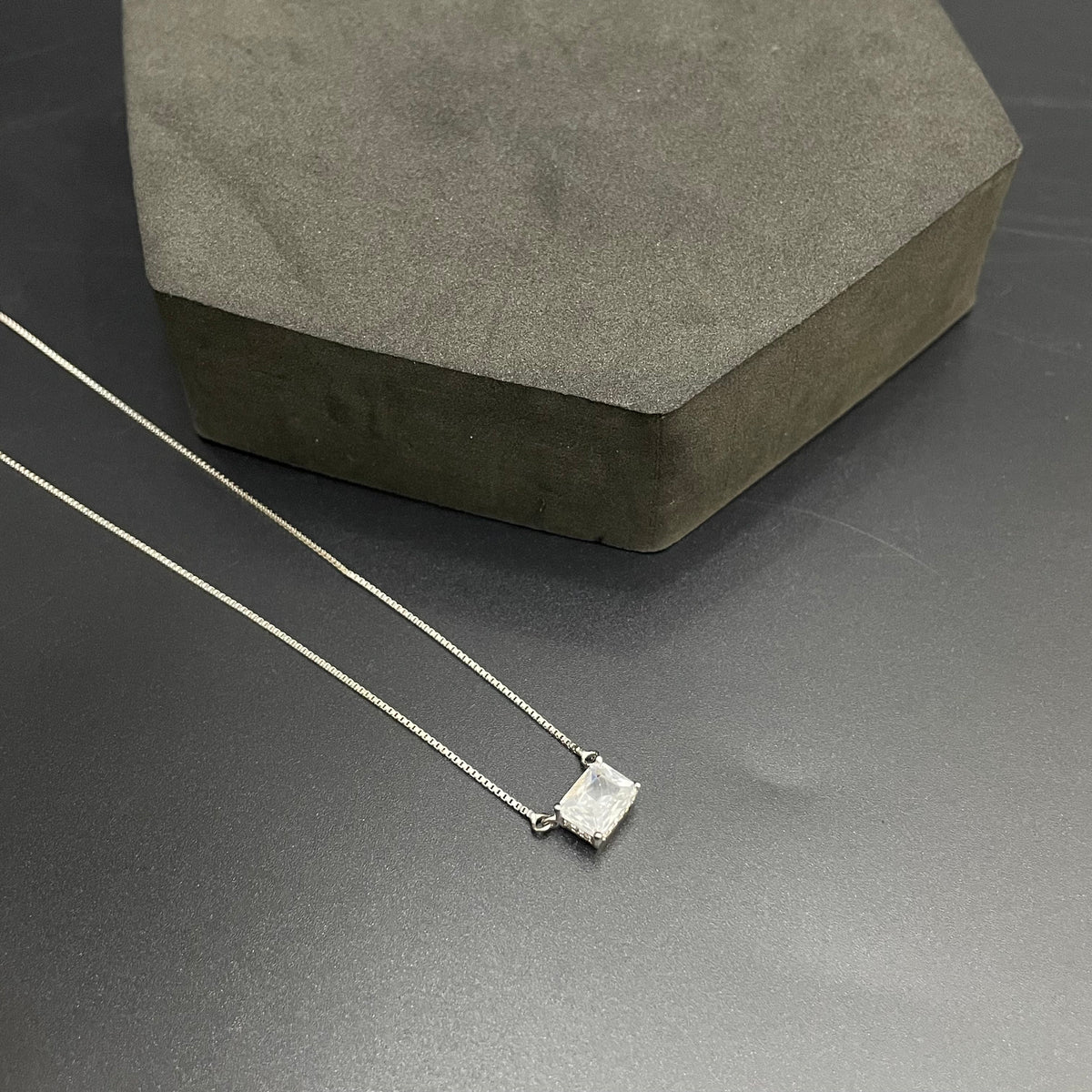 Silver Ladies Pendant Chain White Square Stone Sparkel 925