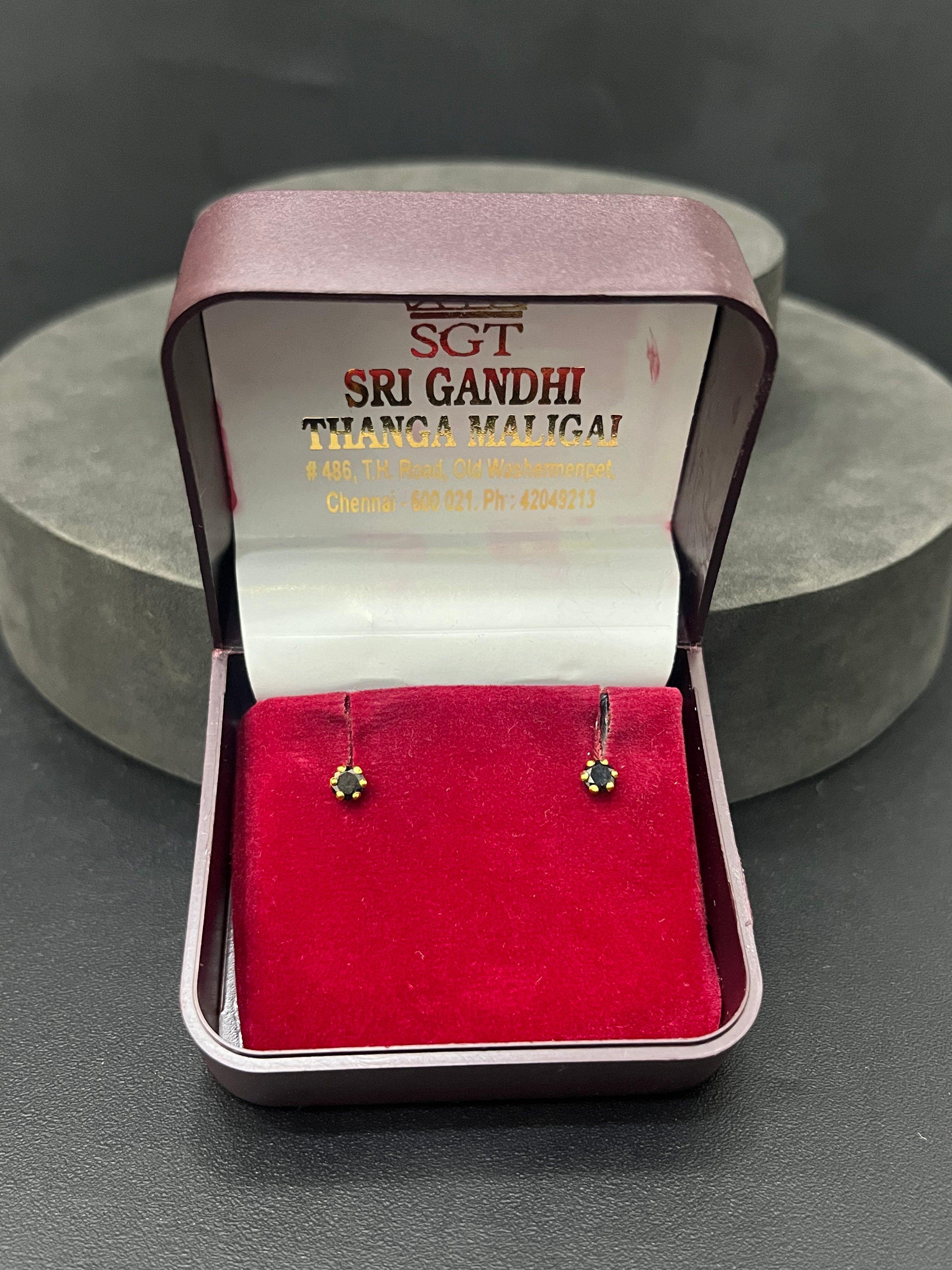 Gold Black Studs 18K