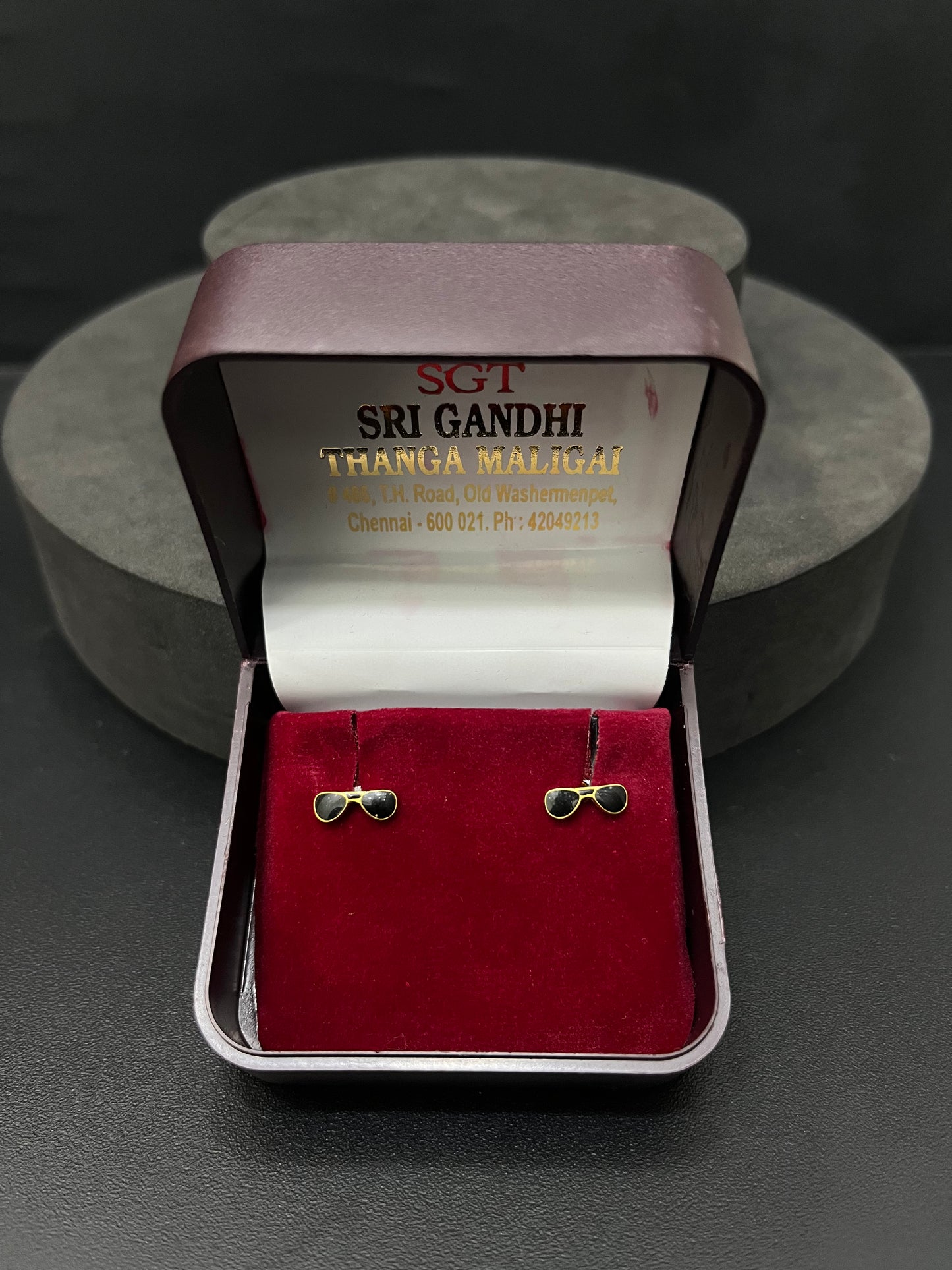 Mens Gold Shades Studs 18K