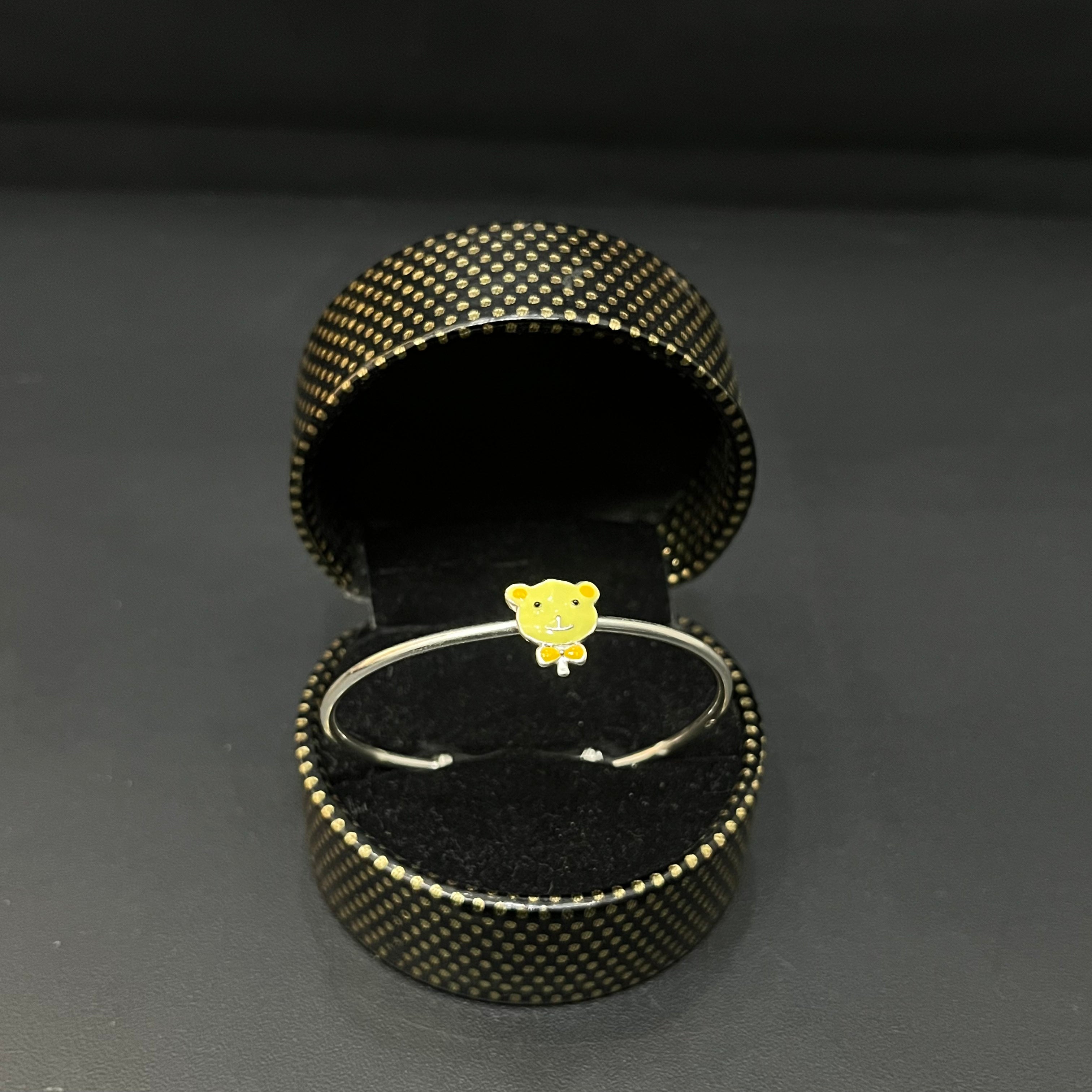 Silver Baby kada Yellow Cartoon