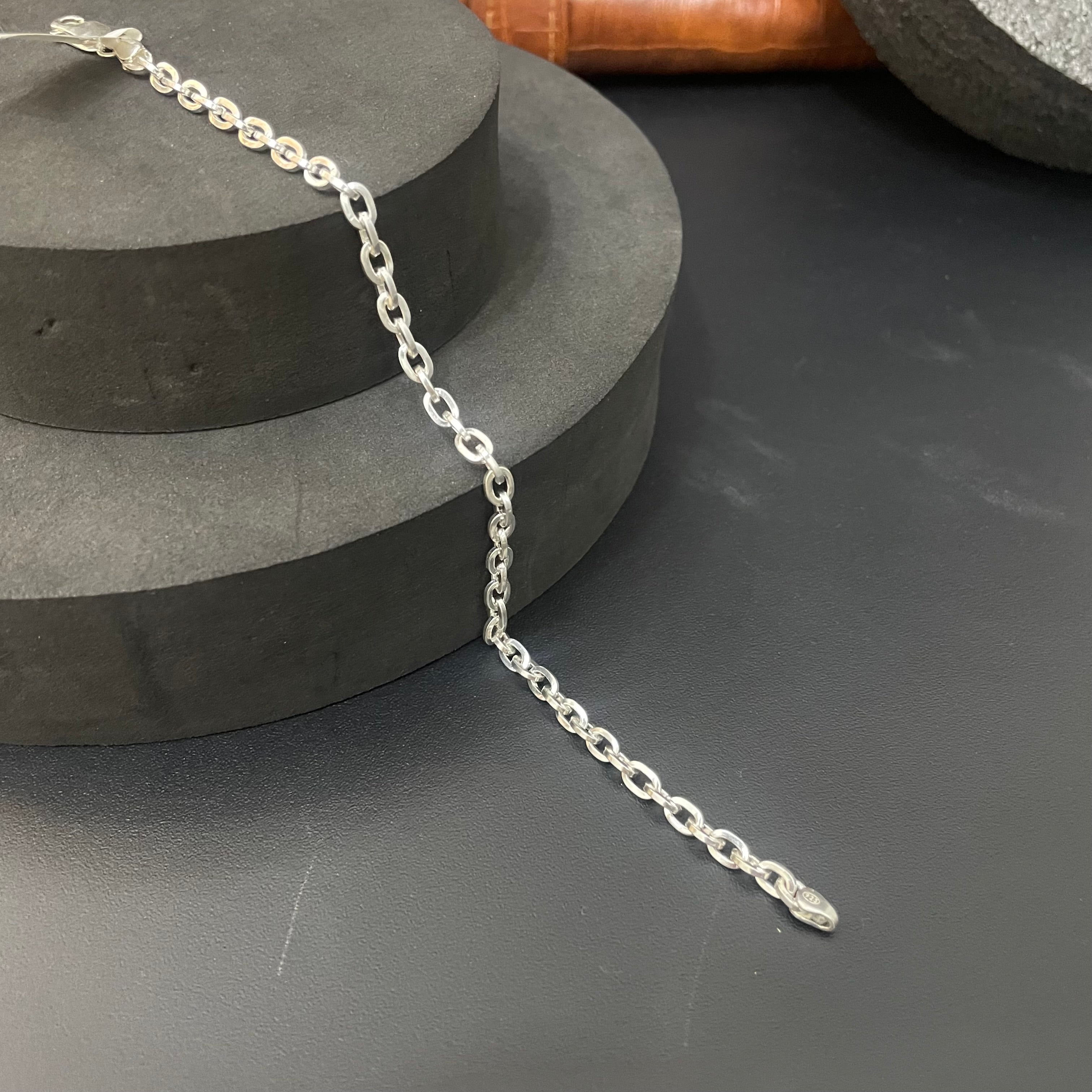 Mens Silver Braclet Link Design