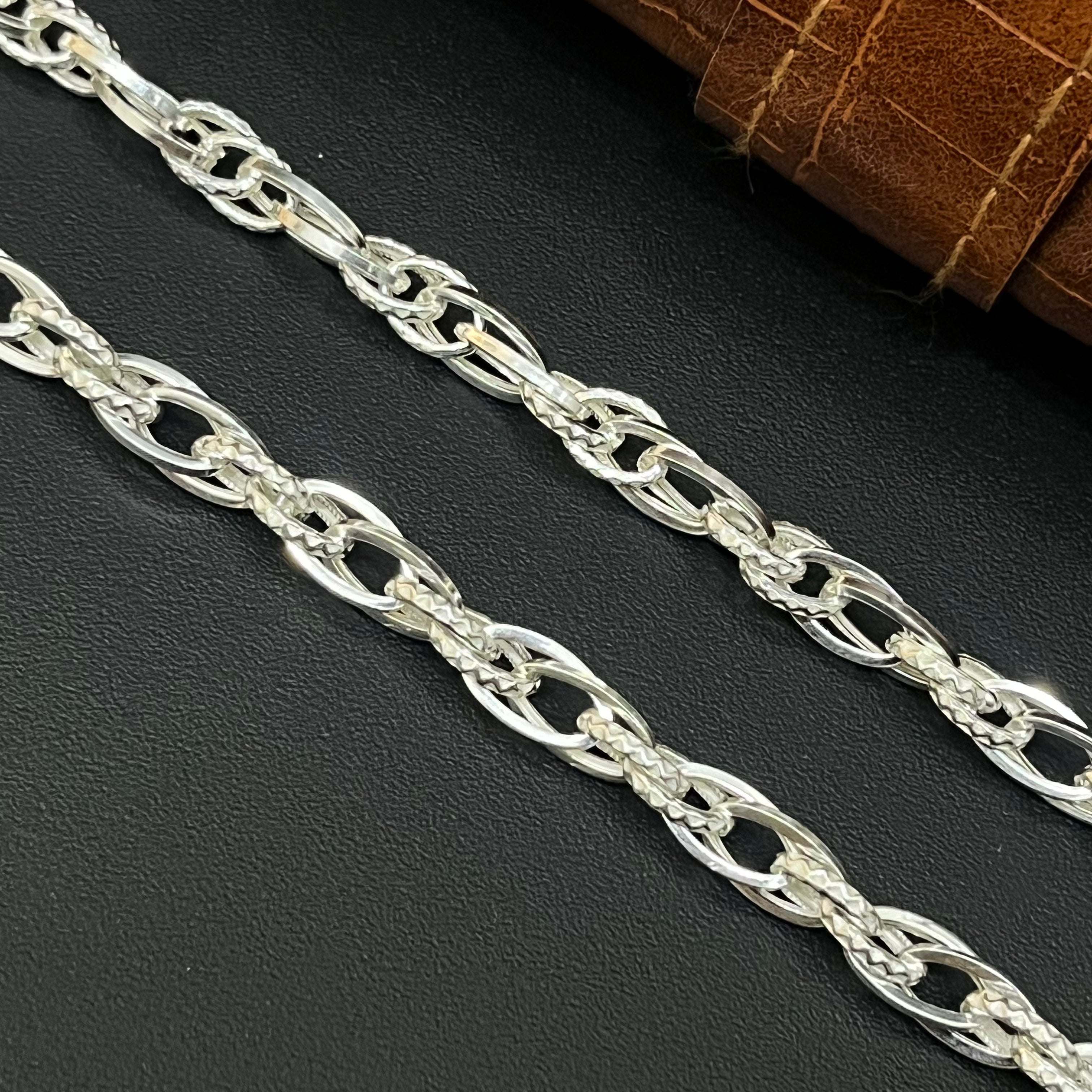 Silver Mens Chain 8