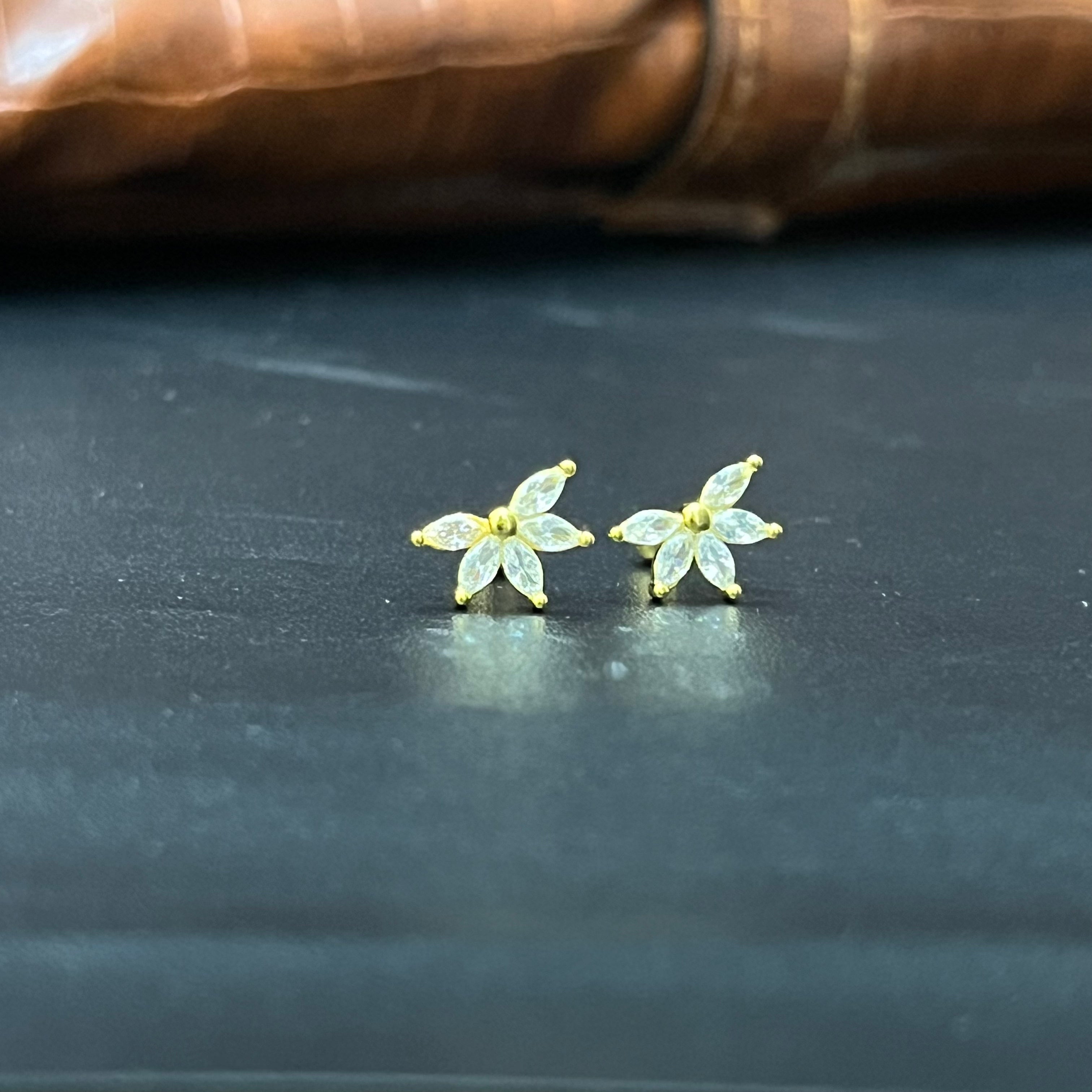 Silver Ladies Second Stud Flower G 925