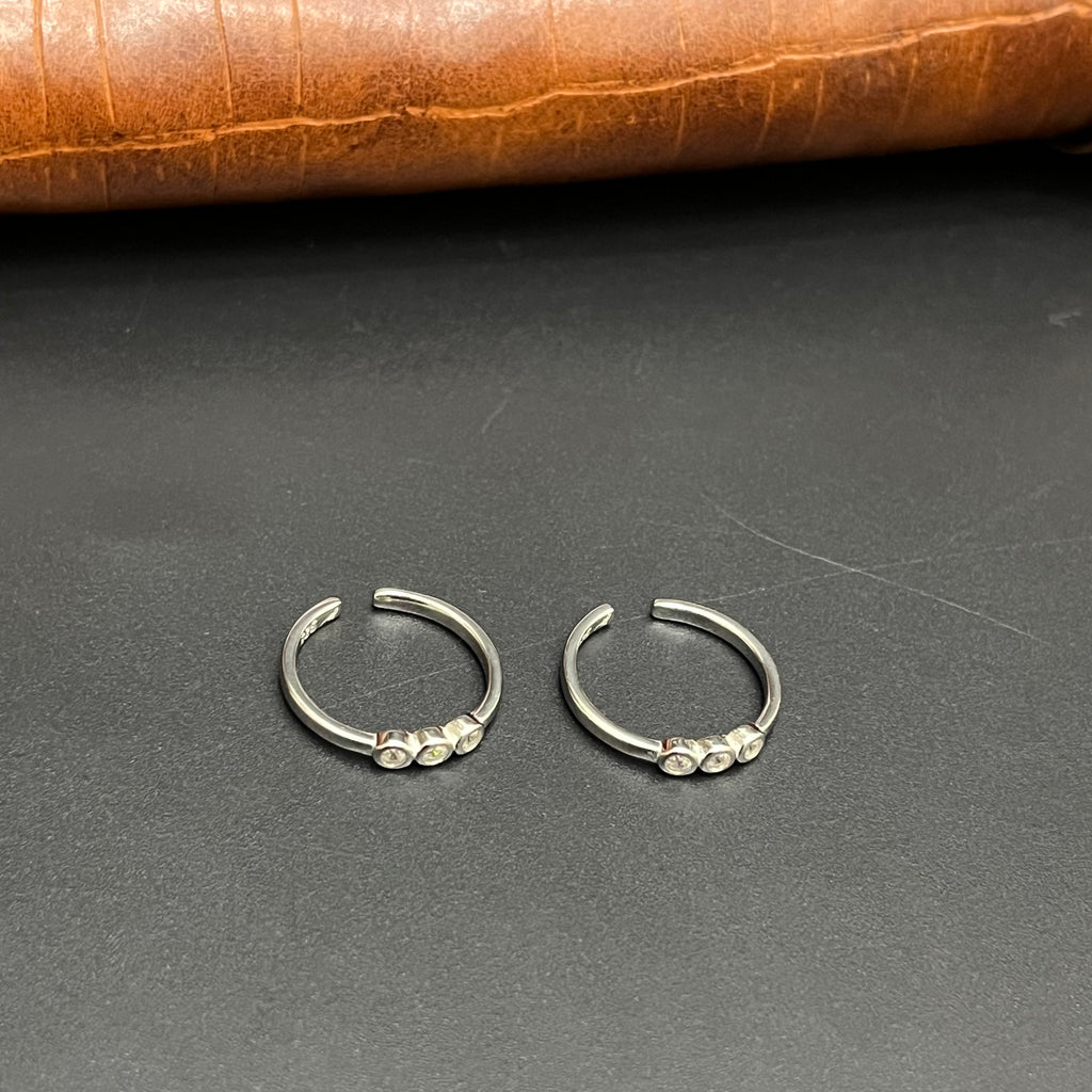 Silver Ladies Toe Ring 3 Stones 925