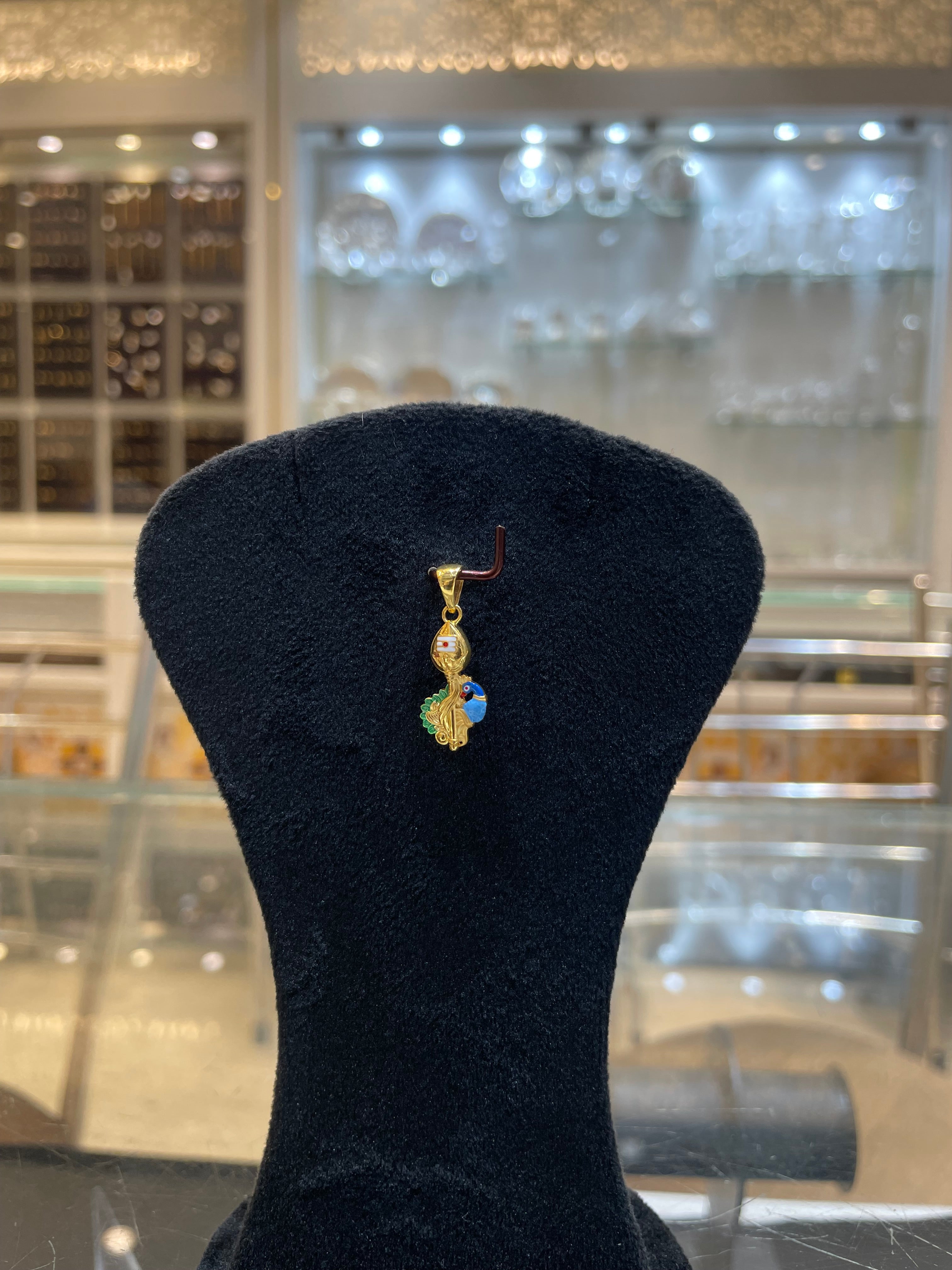 Murugan Vel & Peacock 22k Gold DS 05