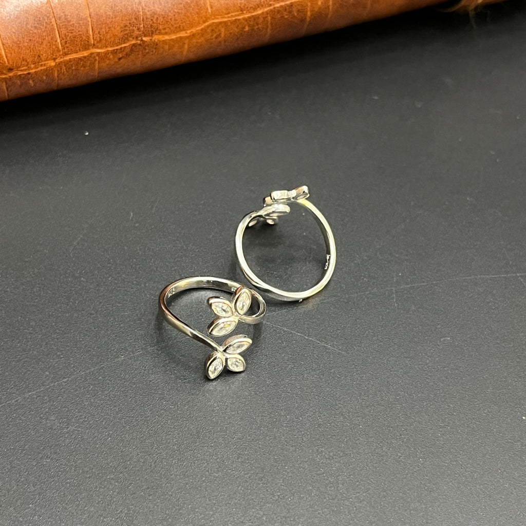Silver Ladies Toe Rings Three Bend Leaves  925