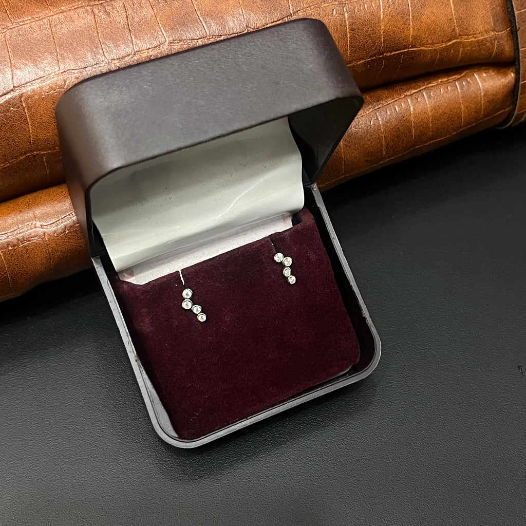 Silver Ladies Second Stud Criss Cross Dots