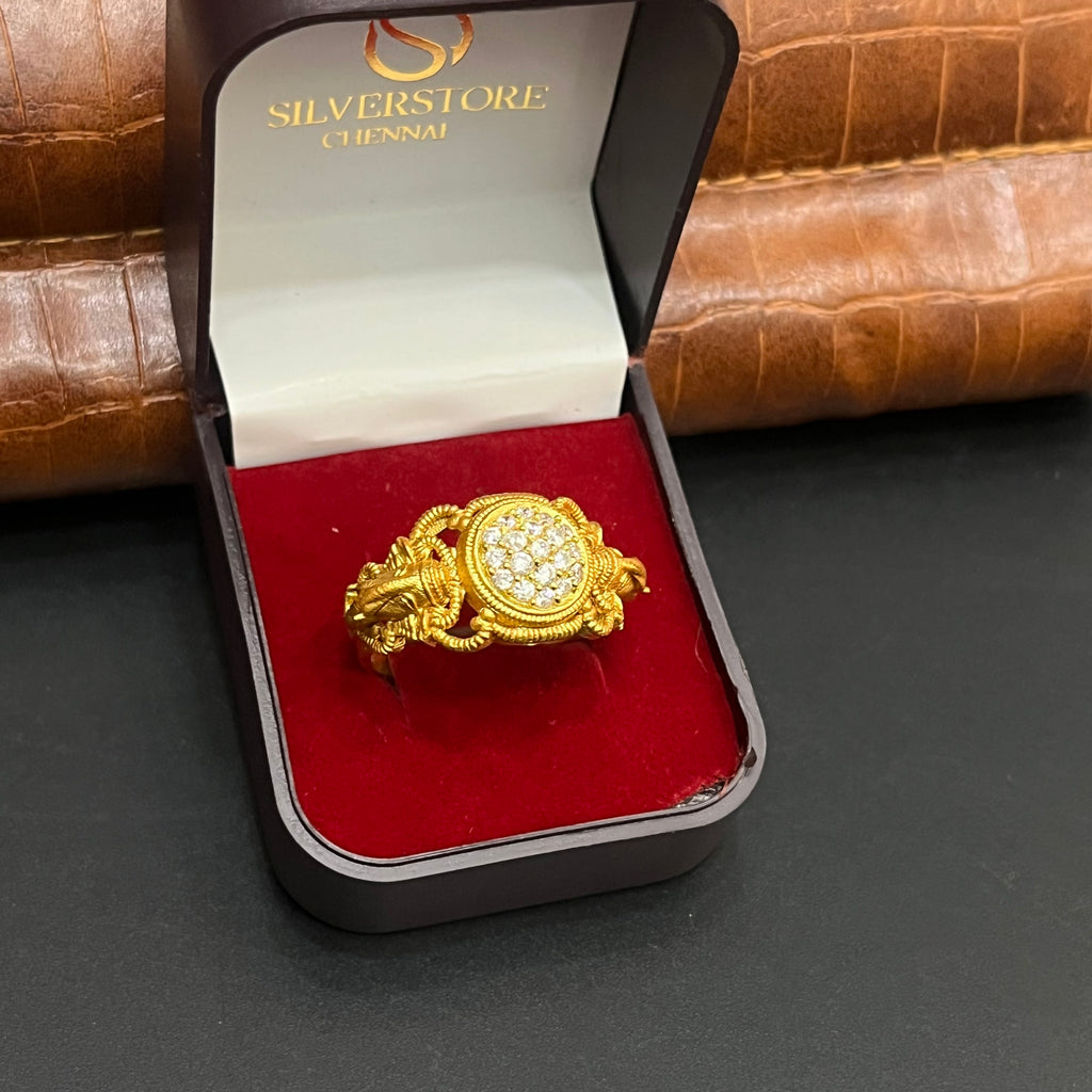 Silver Mens Ring Traditional Antique Emerald White Ganesha Art Gold Finish M01 925