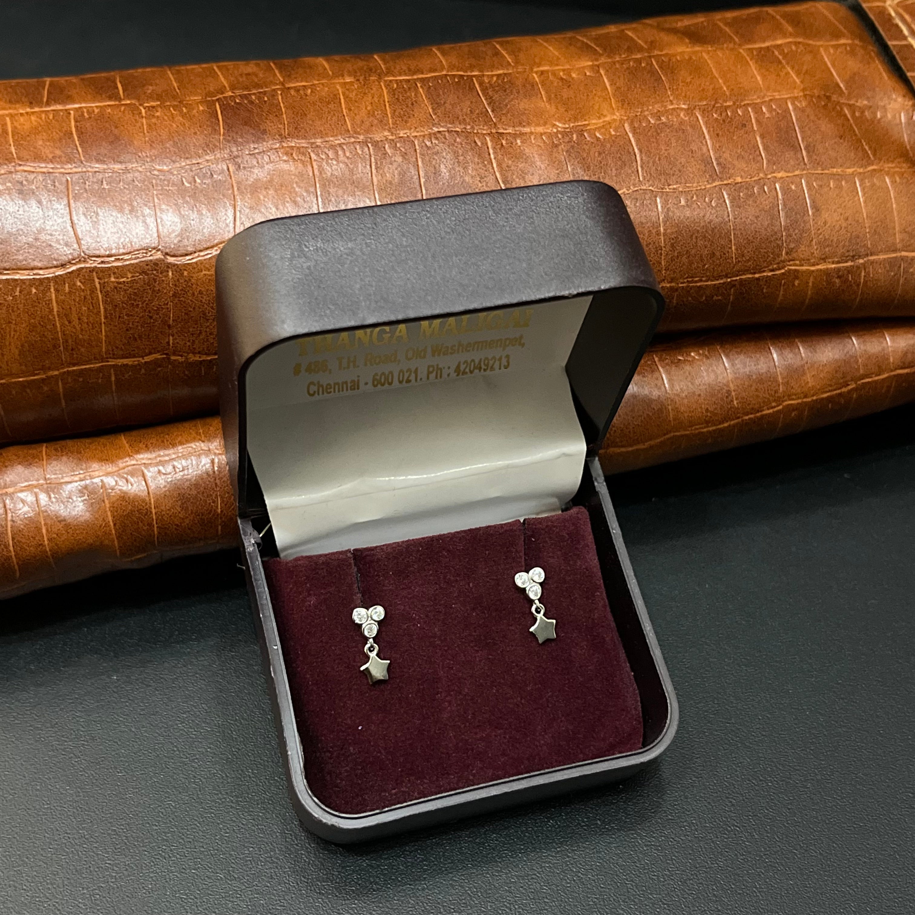 Silver Second Studs Hanging Star SS