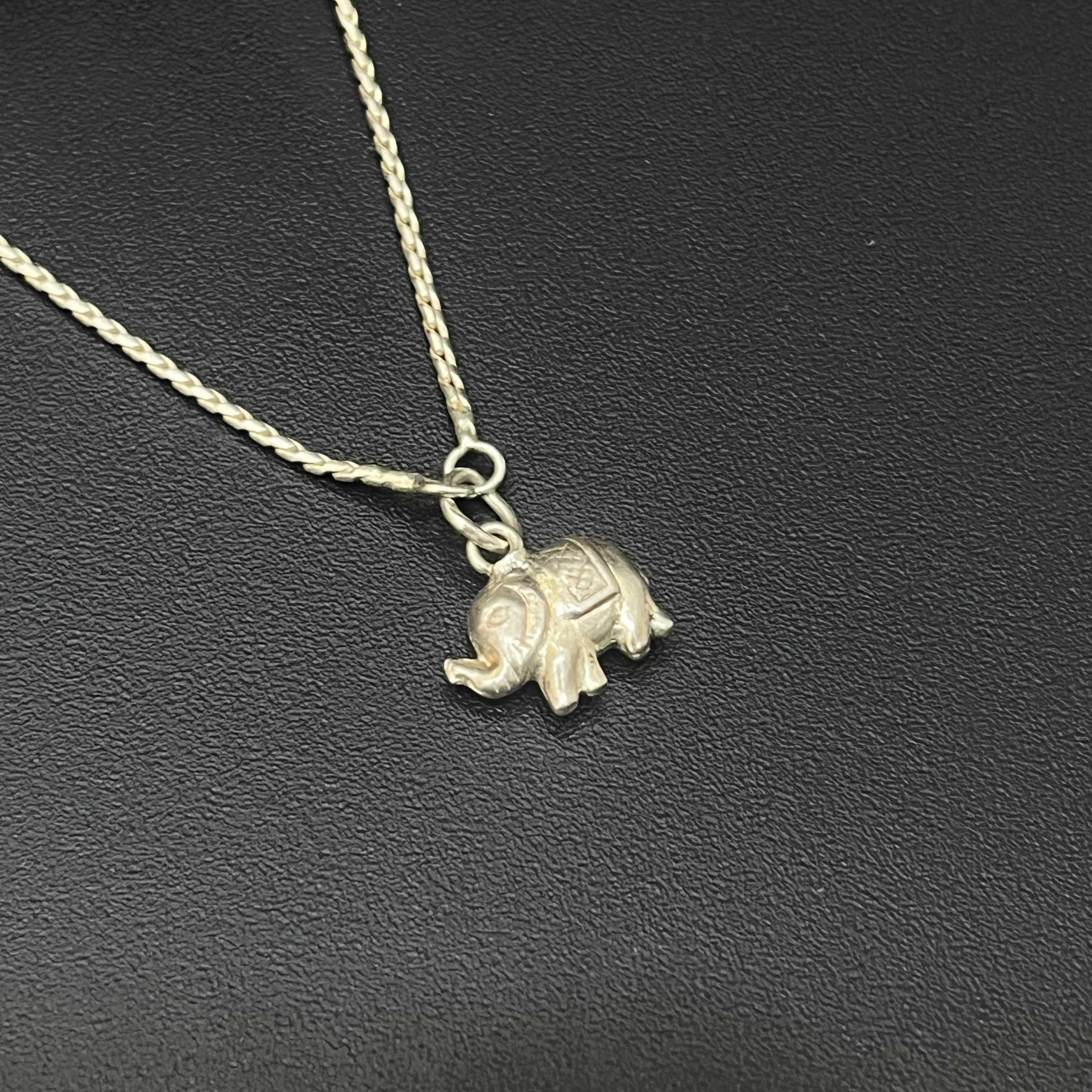 Silver Ladies Chain Cute Elephant
