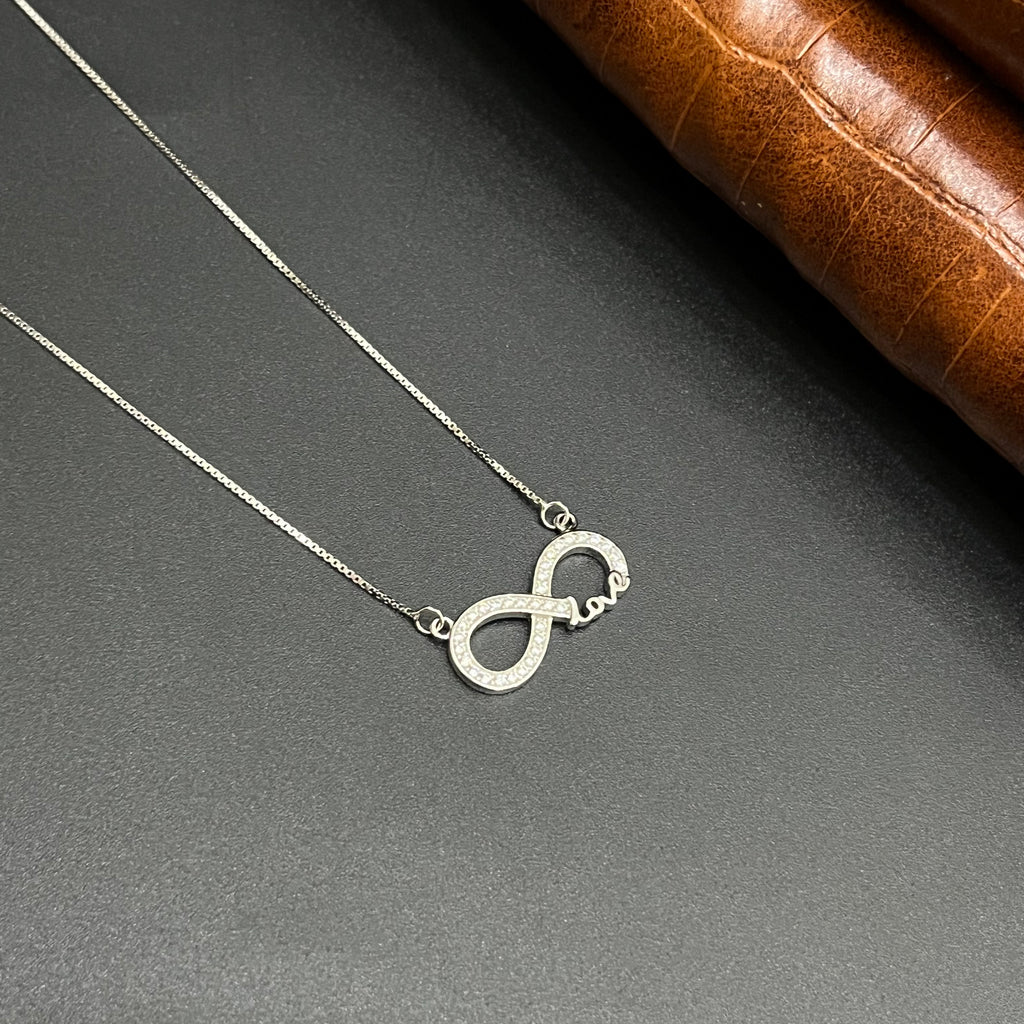 Silver Ladies Pendant Chain Infinity Love Mess 925
