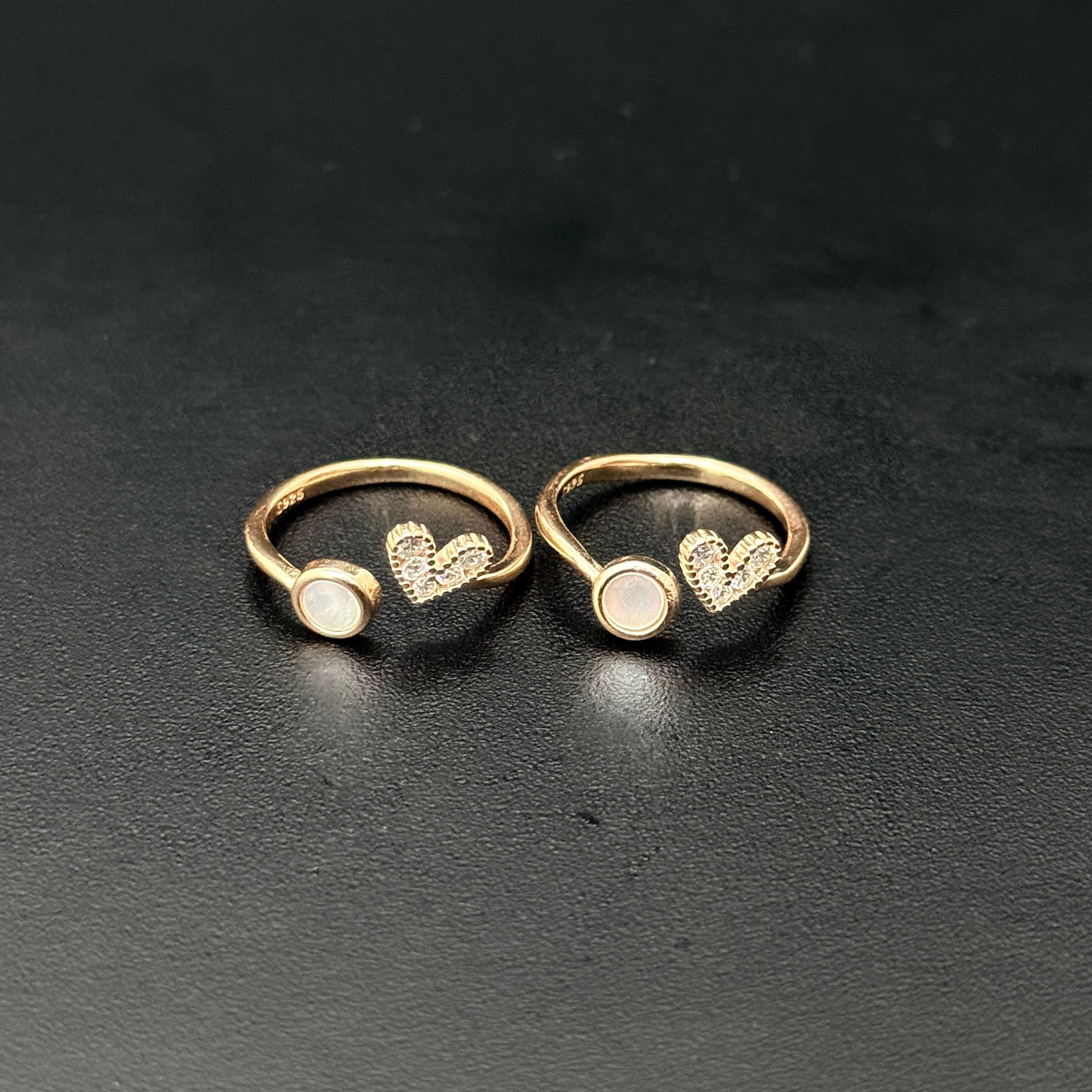 Ladies Toe Rings Rosegold Heart and Cermaic Stone