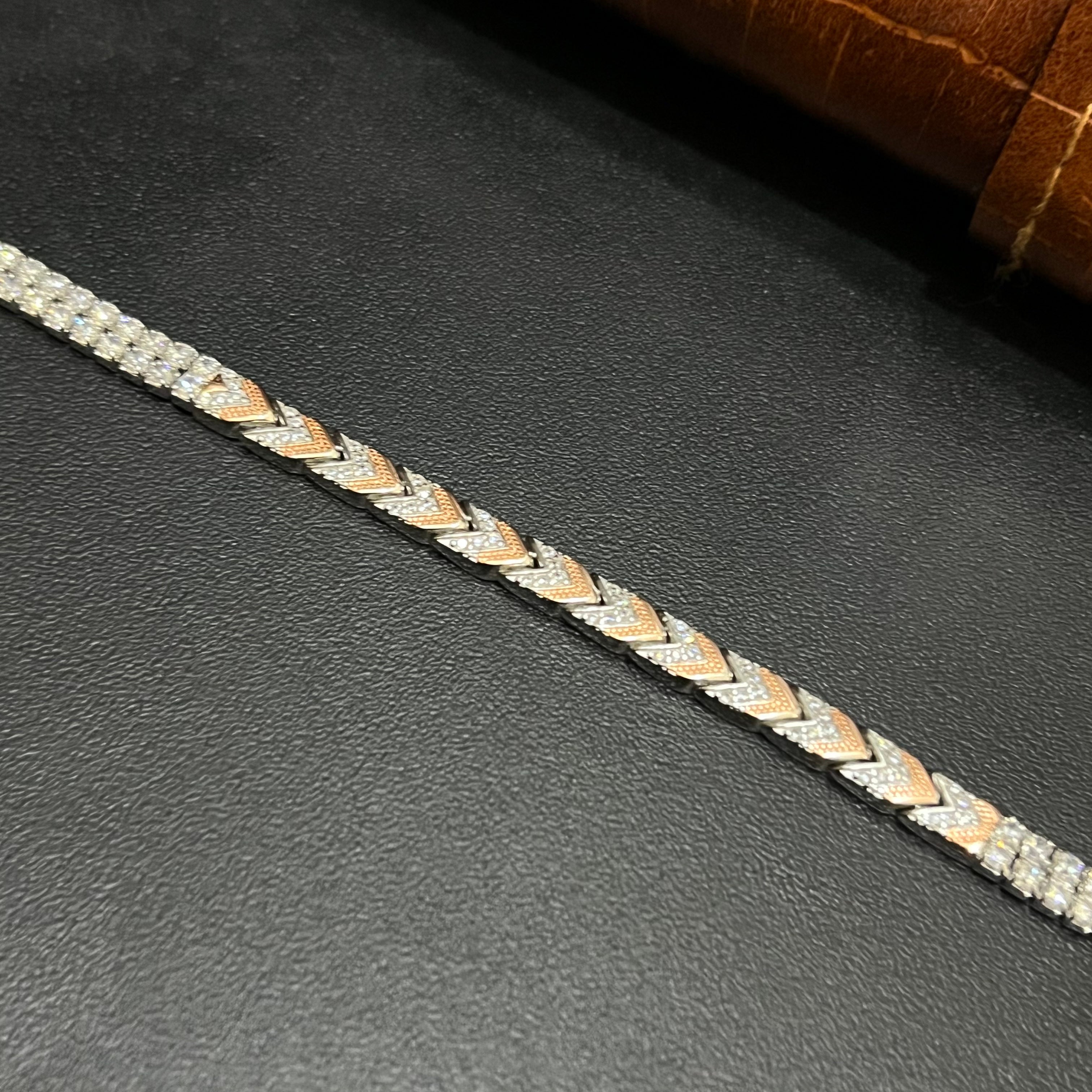 Silver Mens Bracelet Arrow With Stone Rose Gold M01 925