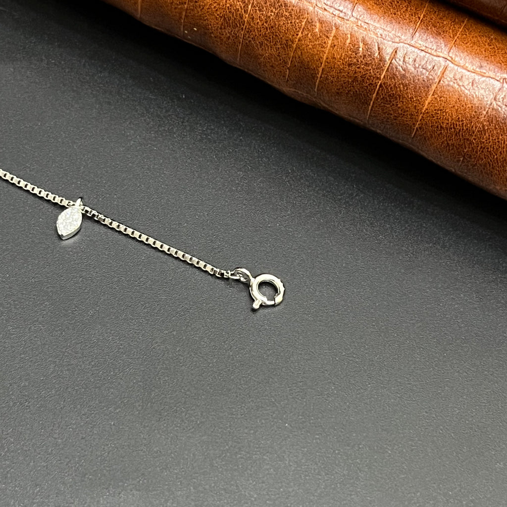 Silver Ladies Bracelet Royal White Leaf Charm 925