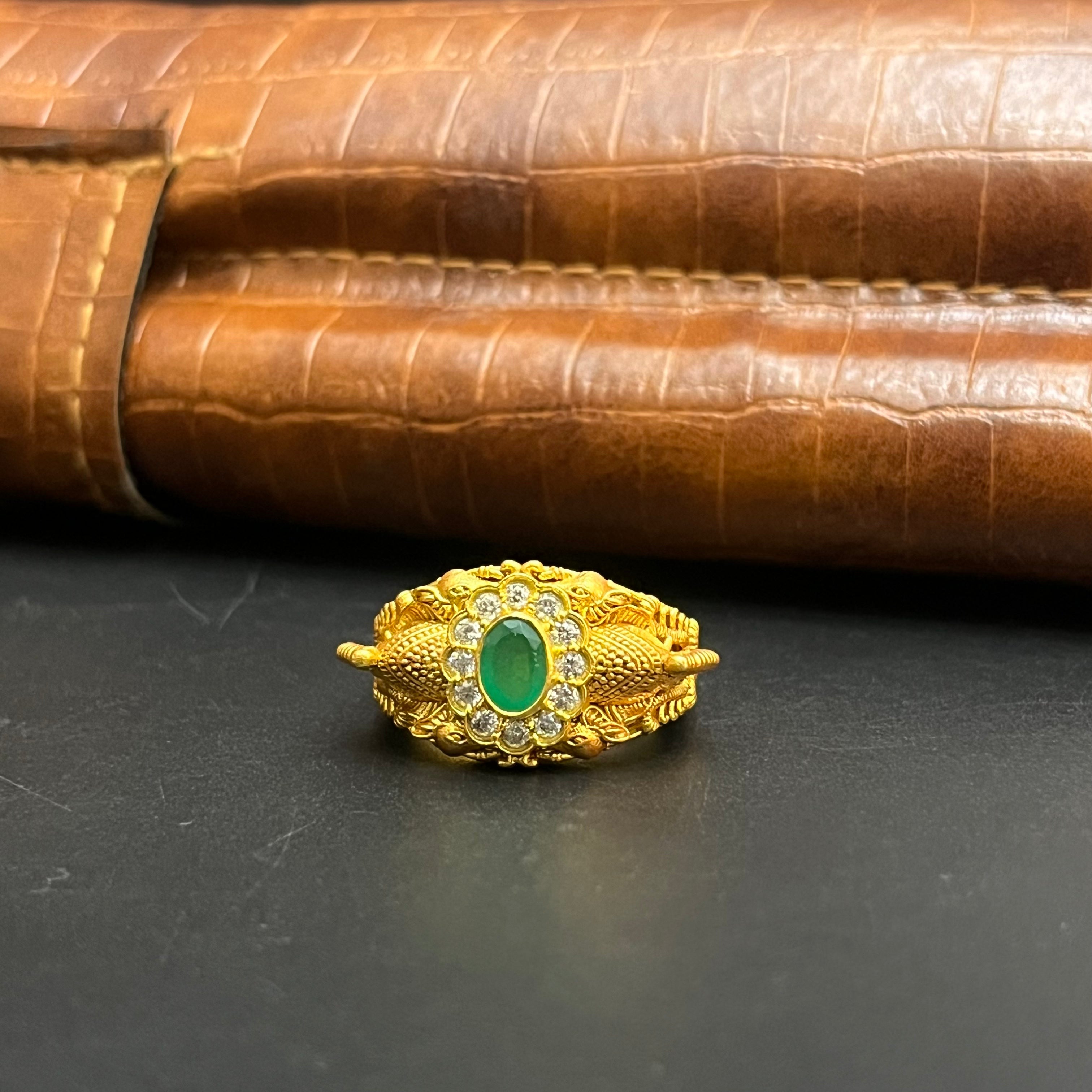 Silver Mens Ring Traditional Antique Emerald Green Ganesha Art M03 925
