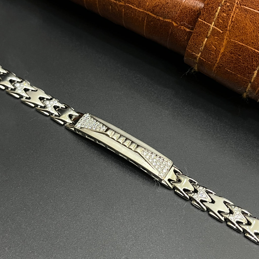 Silver Mens Bracelet W-Cut Crown Link With Stips 925