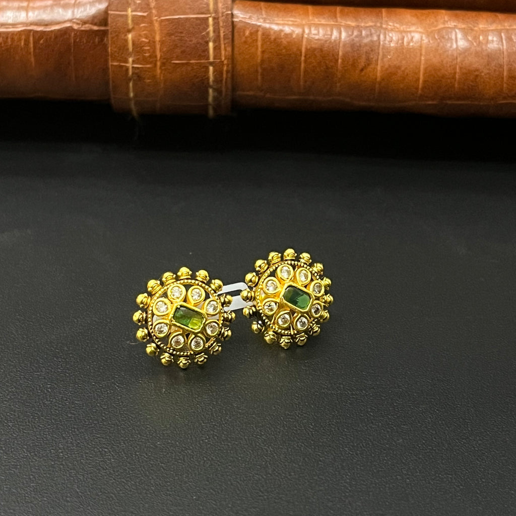 Silver Stud Round Antique Gold Finsihed 925 5